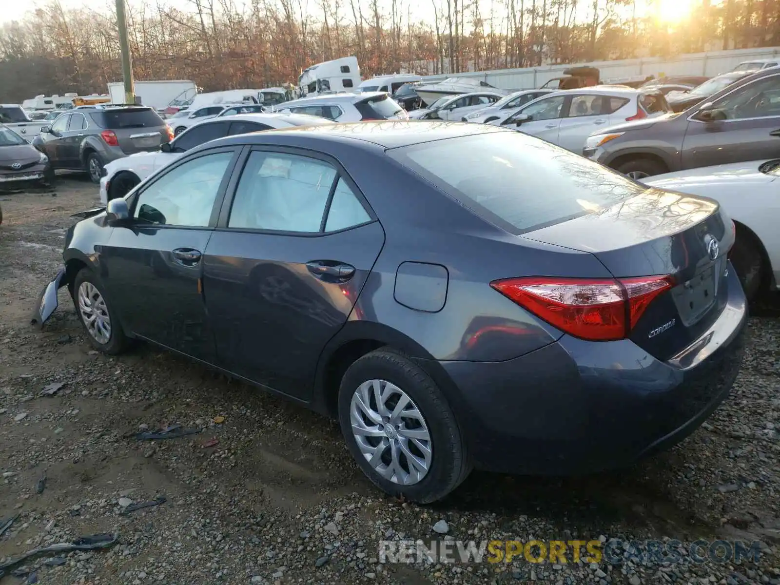 3 Photograph of a damaged car 5YFBURHEXKP898391 TOYOTA COROLLA 2019