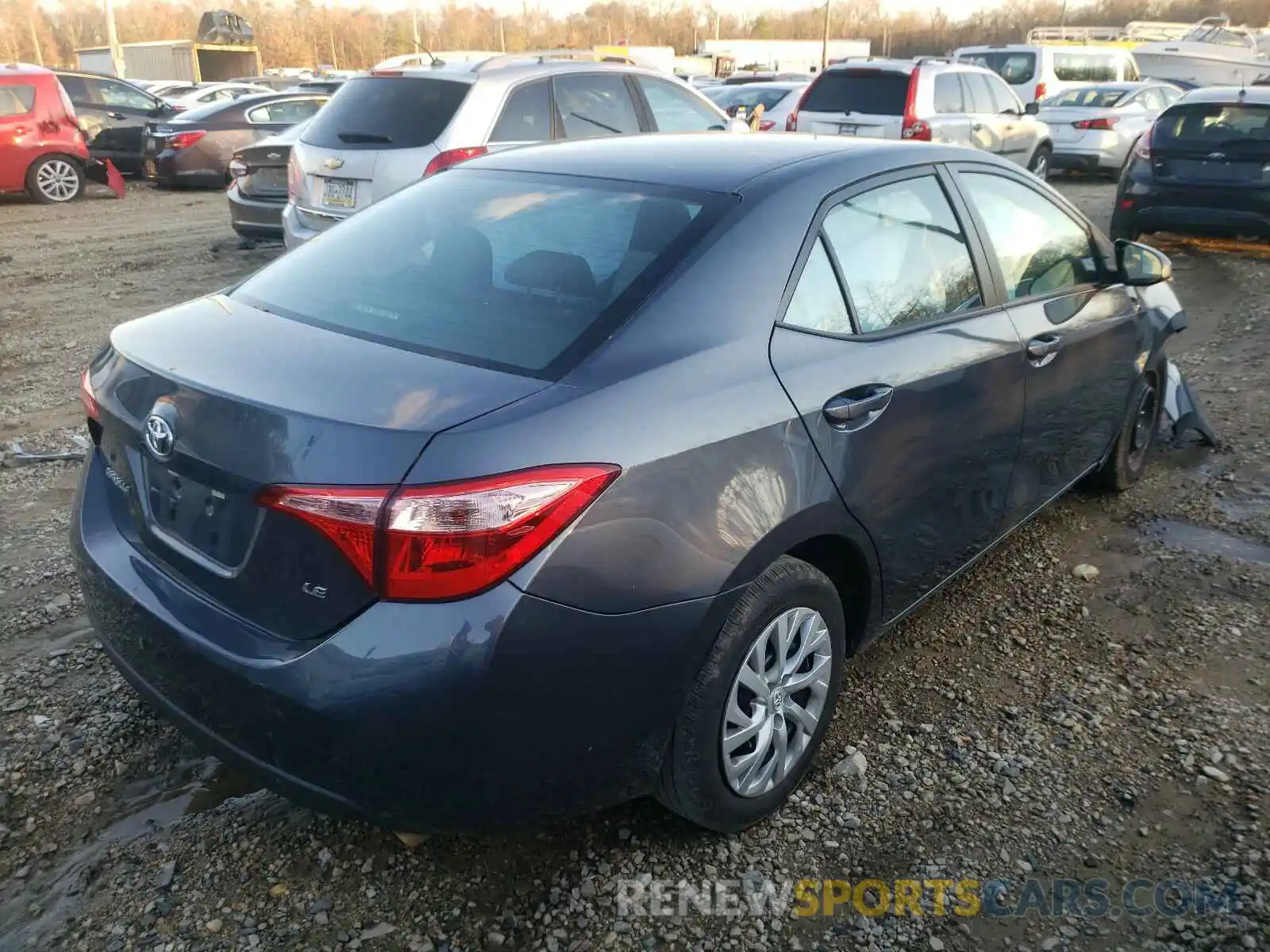 4 Photograph of a damaged car 5YFBURHEXKP898391 TOYOTA COROLLA 2019