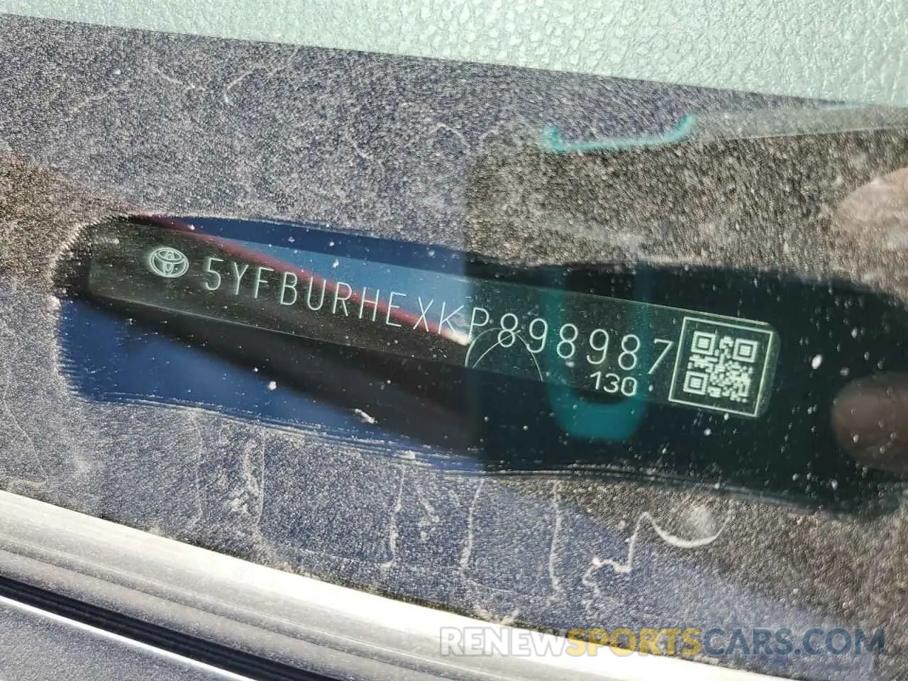 14 Photograph of a damaged car 5YFBURHEXKP898987 TOYOTA COROLLA 2019