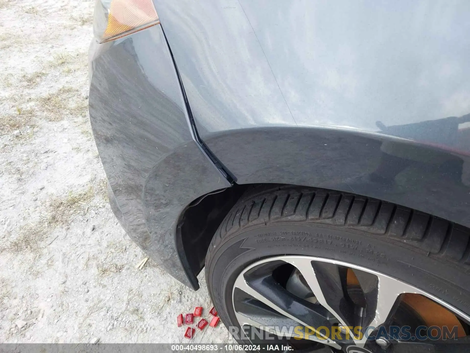 6 Photograph of a damaged car 5YFBURHEXKP900611 TOYOTA COROLLA 2019