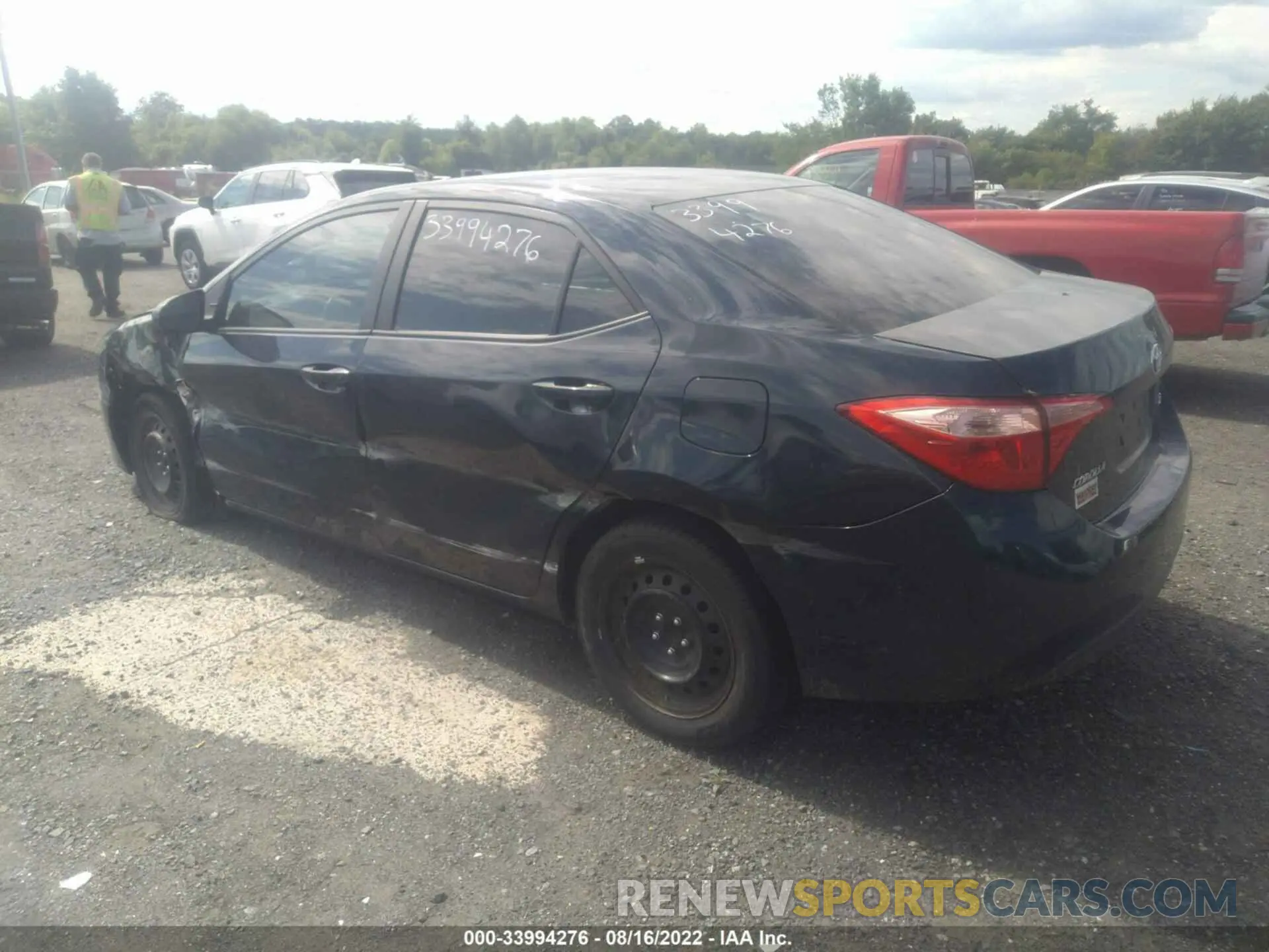 3 Photograph of a damaged car 5YFBURHEXKP902021 TOYOTA COROLLA 2019