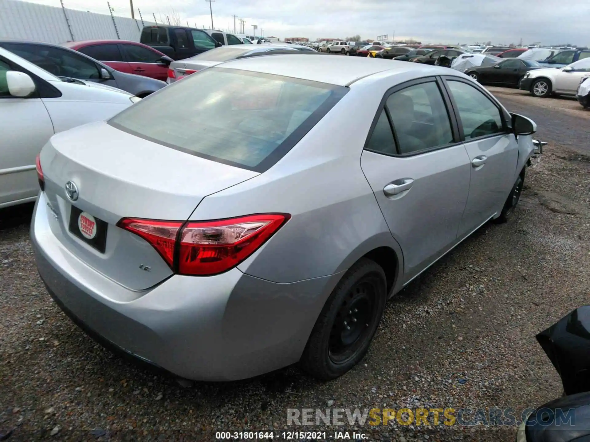 4 Photograph of a damaged car 5YFBURHEXKP903279 TOYOTA COROLLA 2019