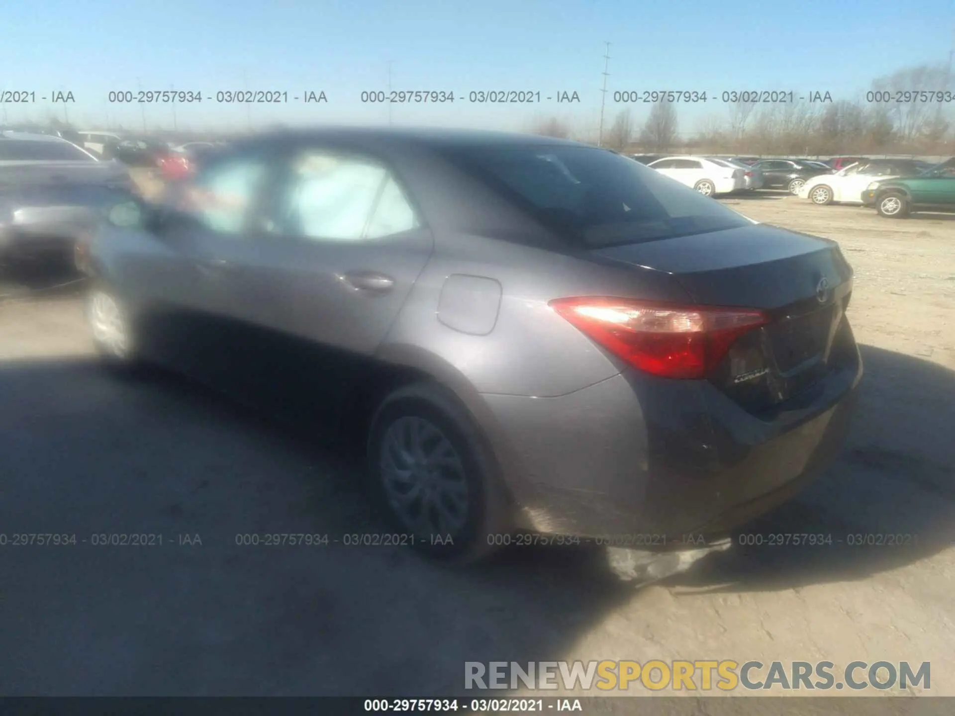 3 Photograph of a damaged car 5YFBURHEXKP904142 TOYOTA COROLLA 2019