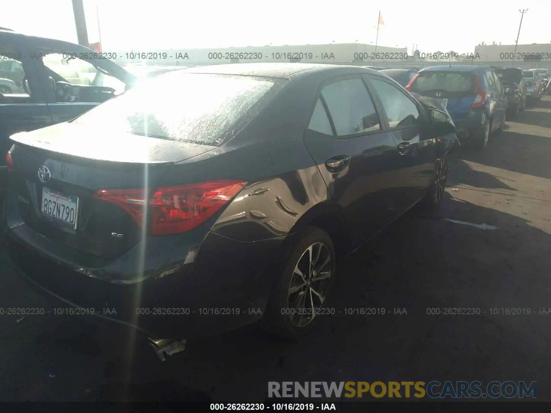 4 Photograph of a damaged car 5YFBURHEXKP904366 TOYOTA COROLLA 2019