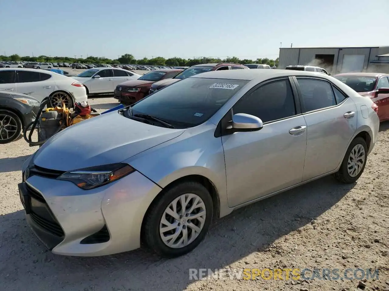 1 Photograph of a damaged car 5YFBURHEXKP907297 TOYOTA COROLLA 2019