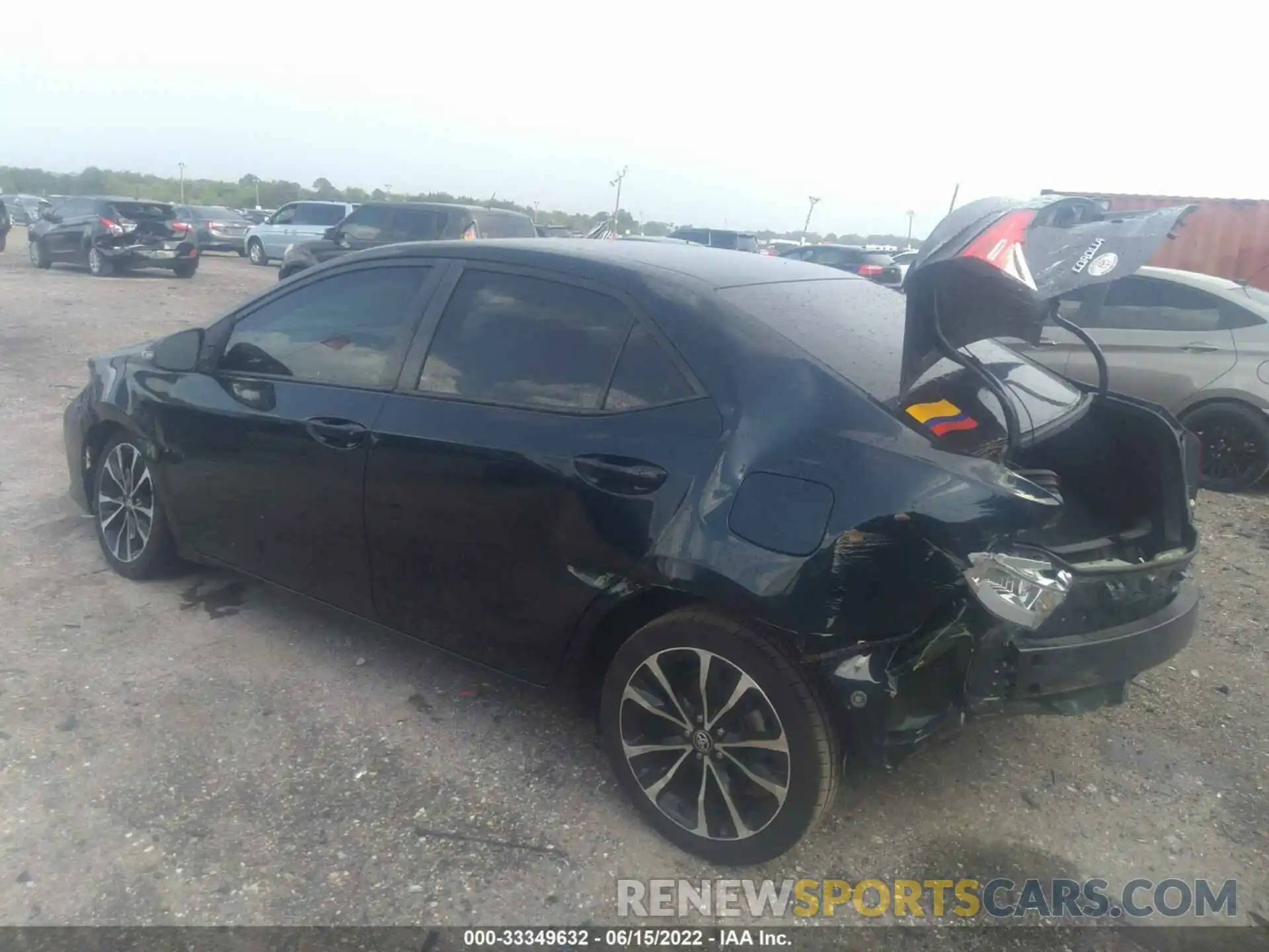 3 Photograph of a damaged car 5YFBURHEXKP907414 TOYOTA COROLLA 2019