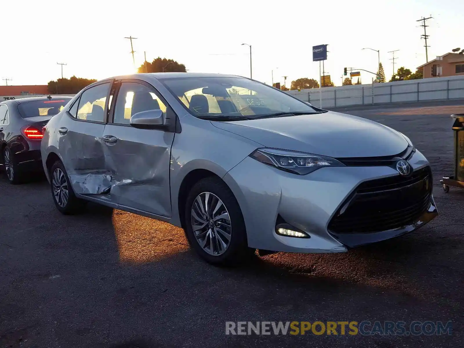 1 Photograph of a damaged car 5YFBURHEXKP908434 TOYOTA COROLLA 2019