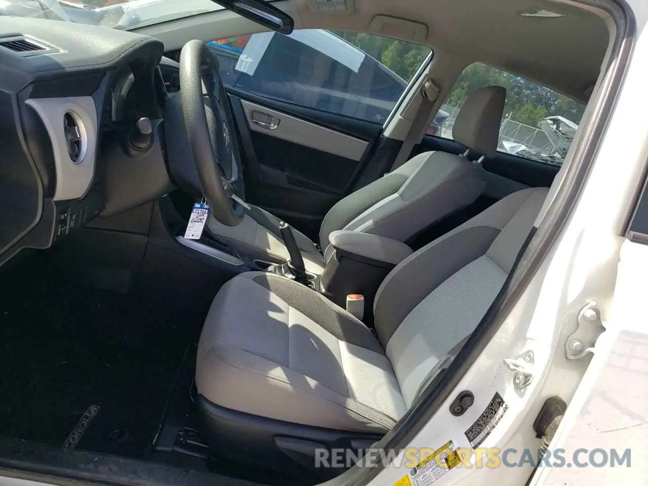 7 Photograph of a damaged car 5YFBURHEXKP909700 TOYOTA COROLLA 2019