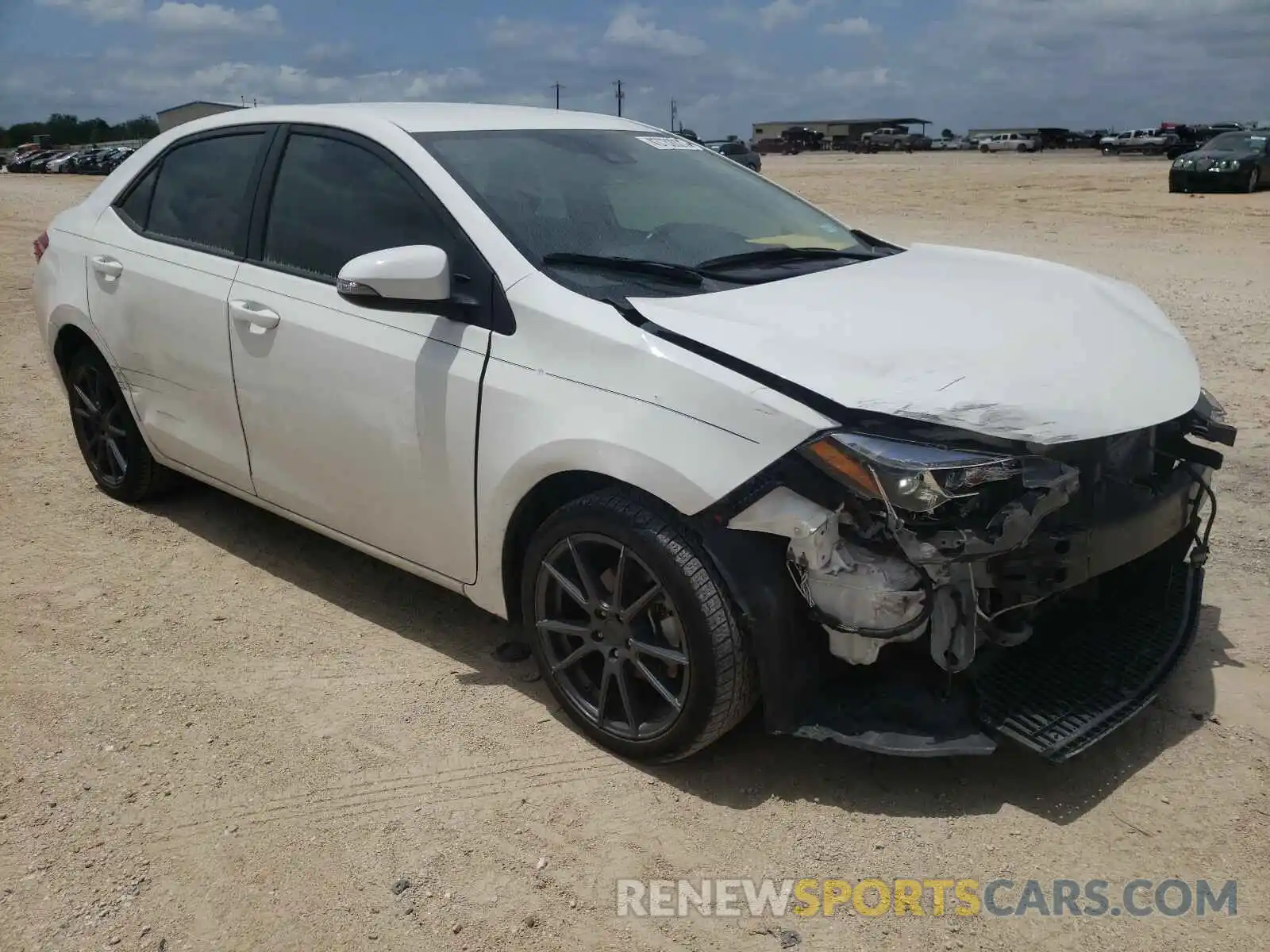 1 Photograph of a damaged car 5YFBURHEXKP910278 TOYOTA COROLLA 2019