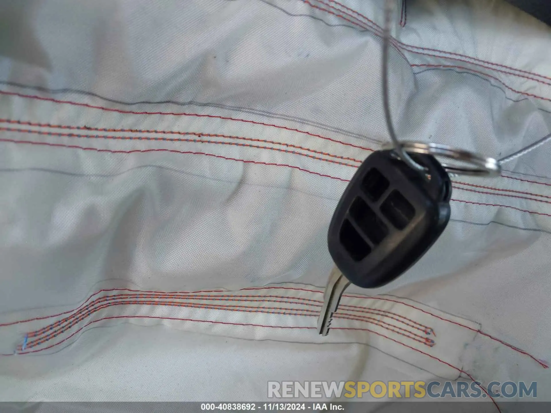 11 Photograph of a damaged car 5YFBURHEXKP912547 TOYOTA COROLLA 2019