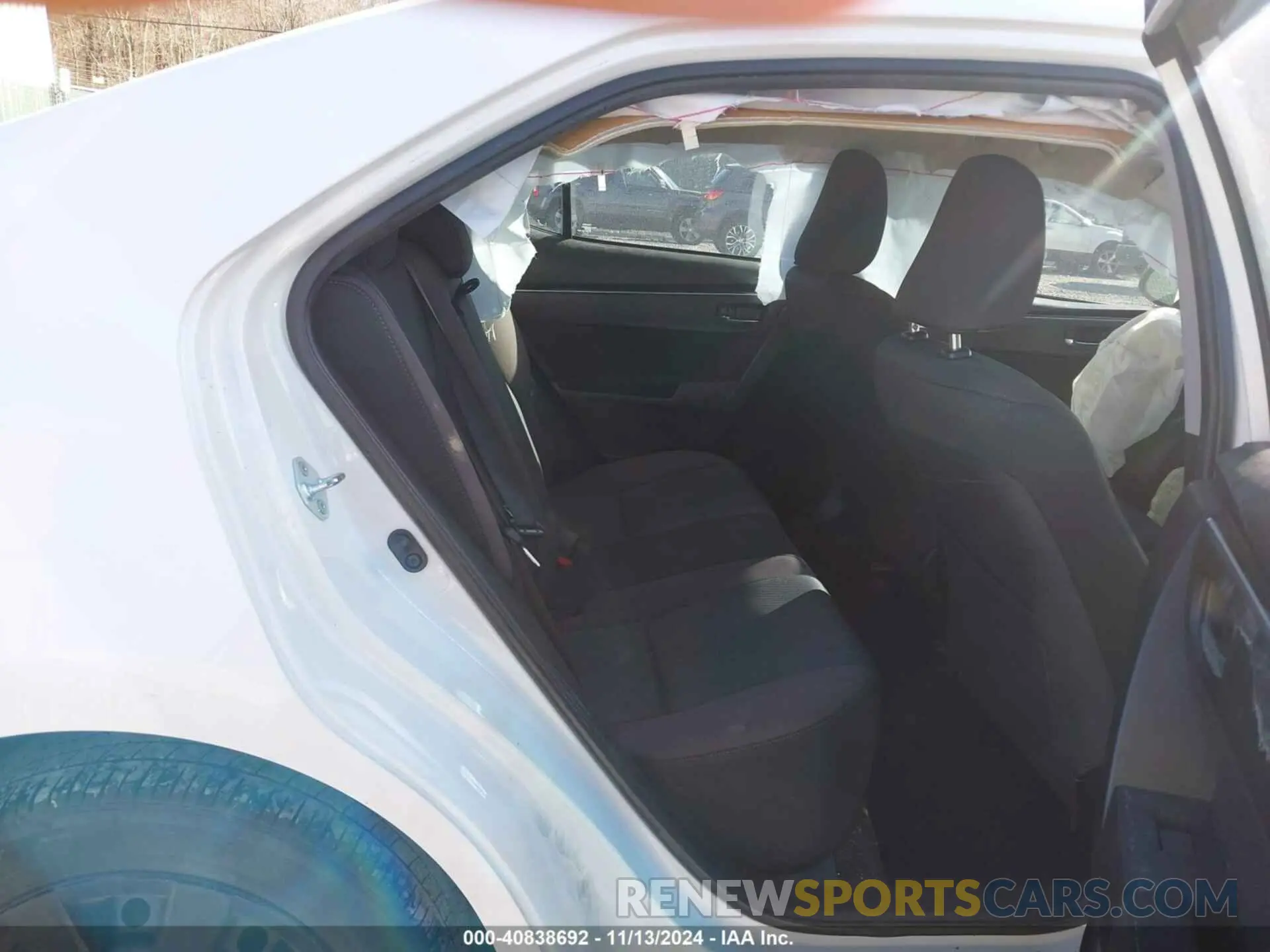 8 Photograph of a damaged car 5YFBURHEXKP912547 TOYOTA COROLLA 2019