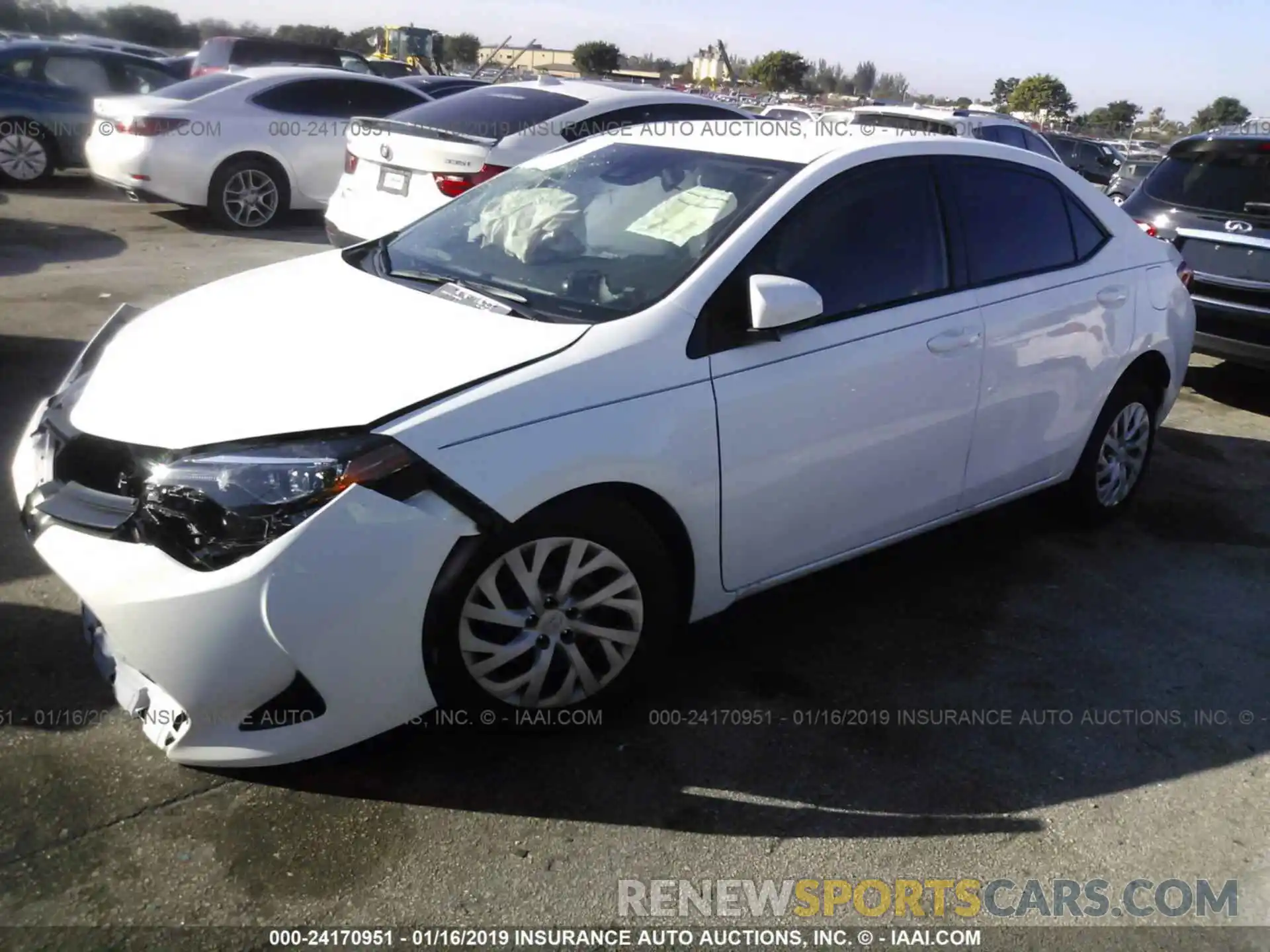 2 Photograph of a damaged car 5YFBURHEXKP912600 TOYOTA COROLLA 2019