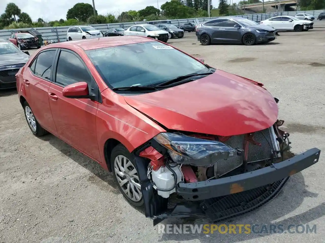 1 Photograph of a damaged car 5YFBURHEXKP913486 TOYOTA COROLLA 2019