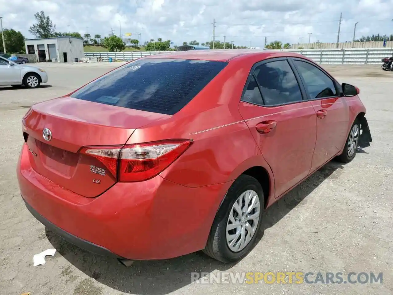 4 Photograph of a damaged car 5YFBURHEXKP913486 TOYOTA COROLLA 2019