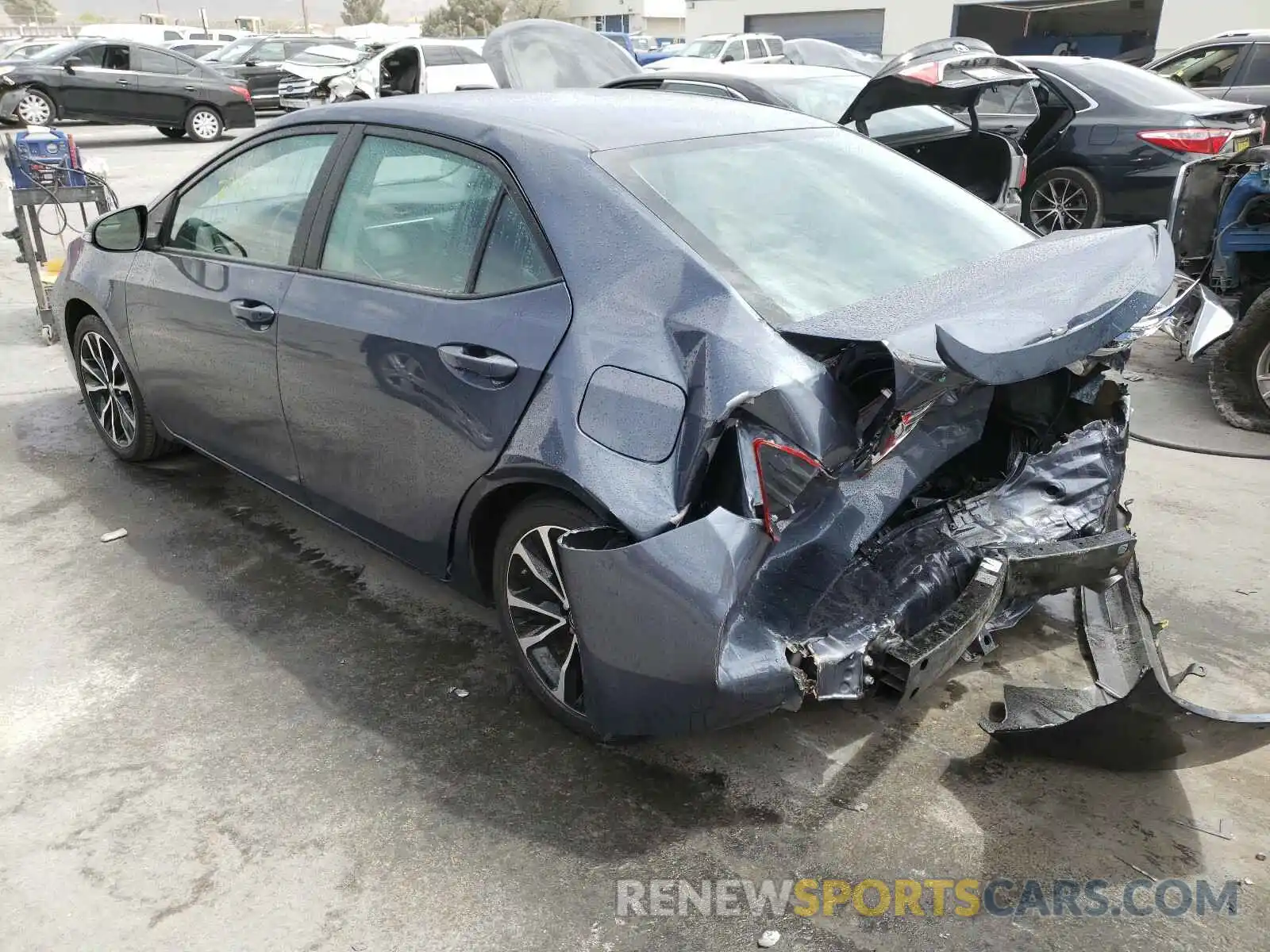 3 Photograph of a damaged car 5YFBURHEXKP915402 TOYOTA COROLLA 2019