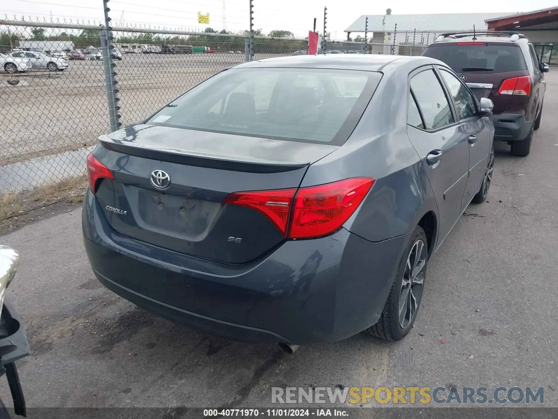 17 Photograph of a damaged car 5YFBURHEXKP915920 TOYOTA COROLLA 2019