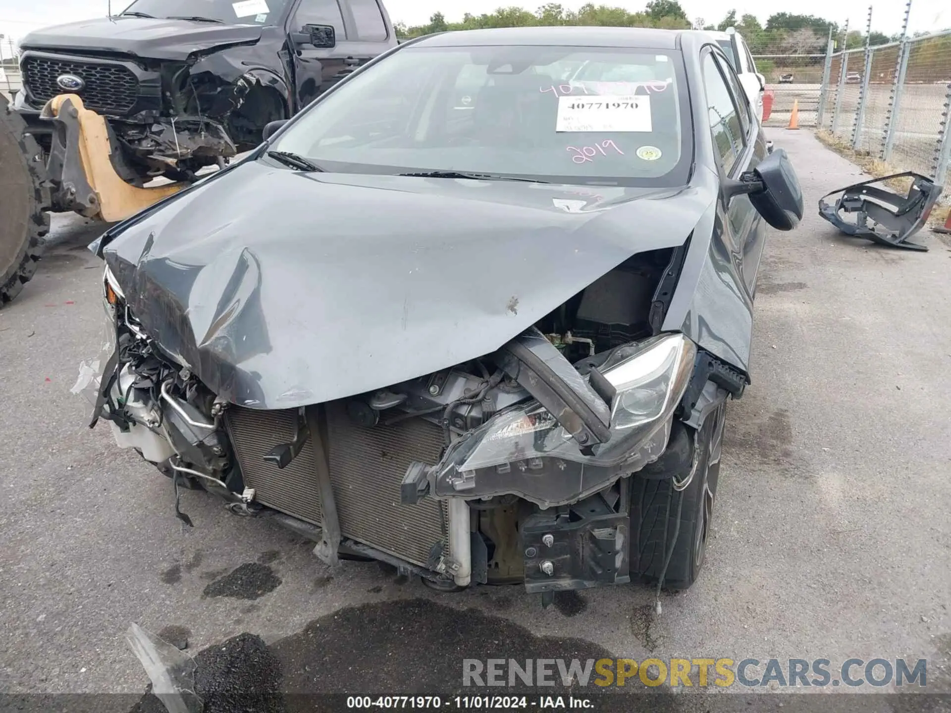 6 Photograph of a damaged car 5YFBURHEXKP915920 TOYOTA COROLLA 2019