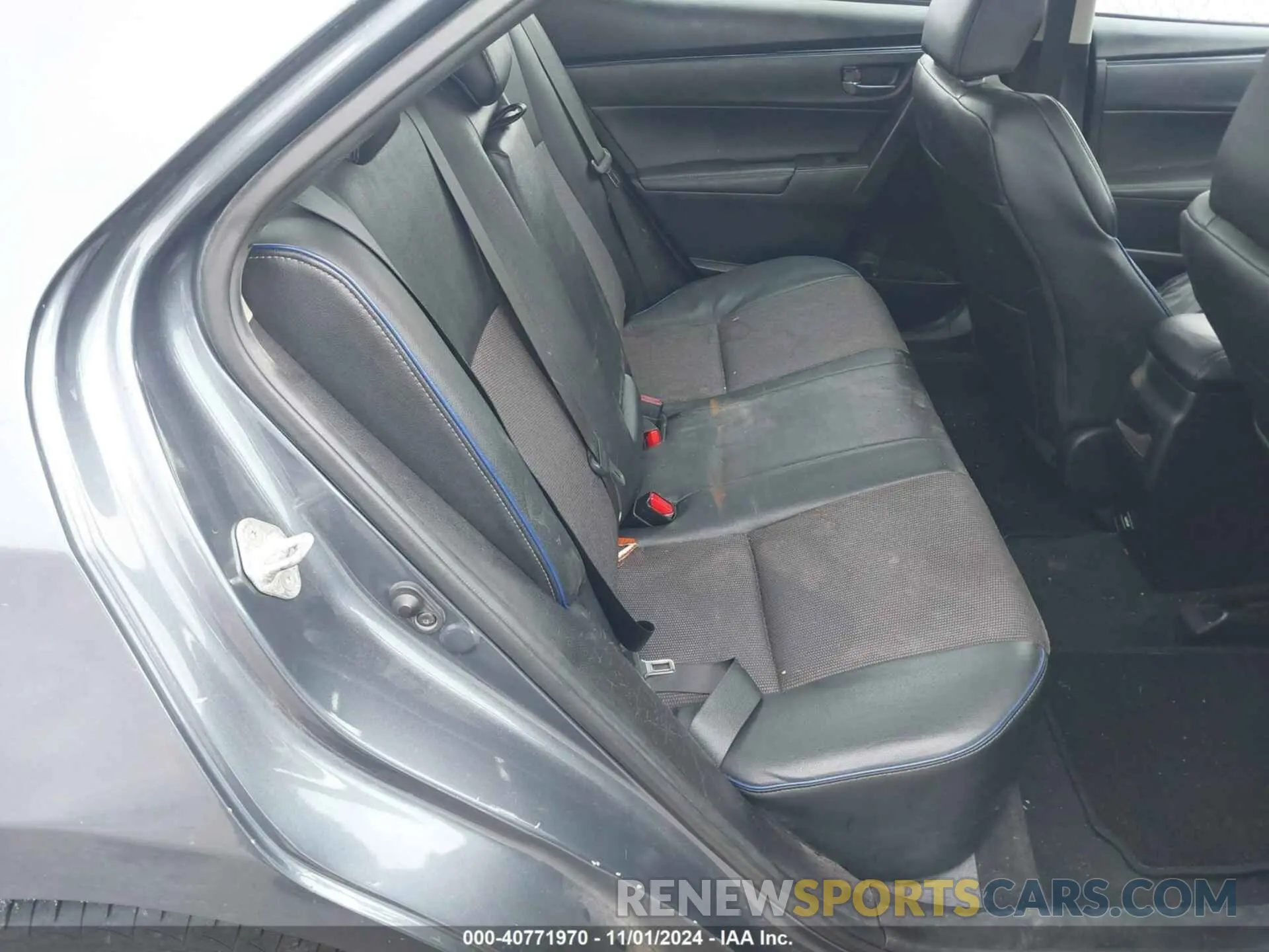8 Photograph of a damaged car 5YFBURHEXKP915920 TOYOTA COROLLA 2019
