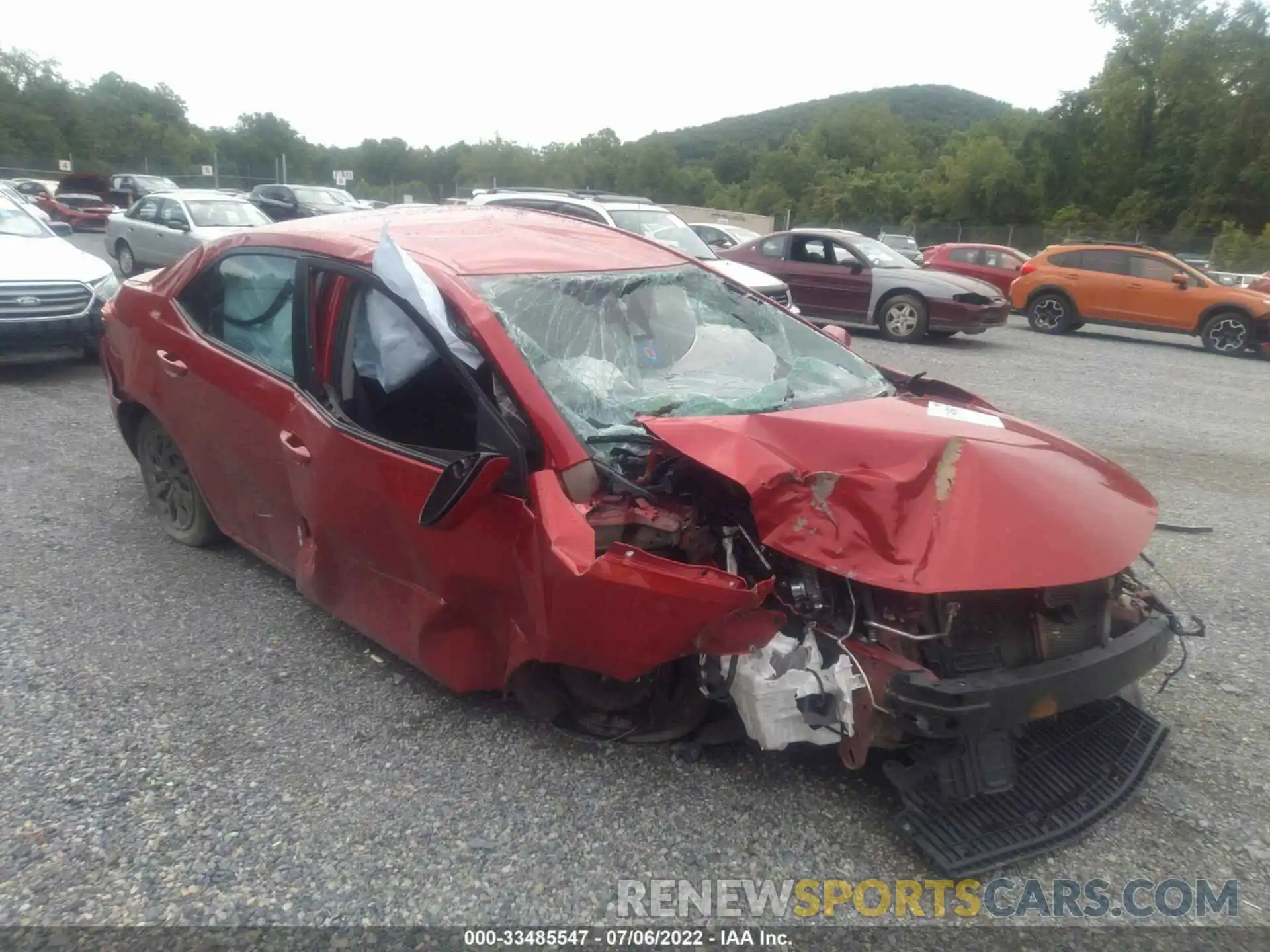 1 Photograph of a damaged car 5YFBURHEXKP916615 TOYOTA COROLLA 2019