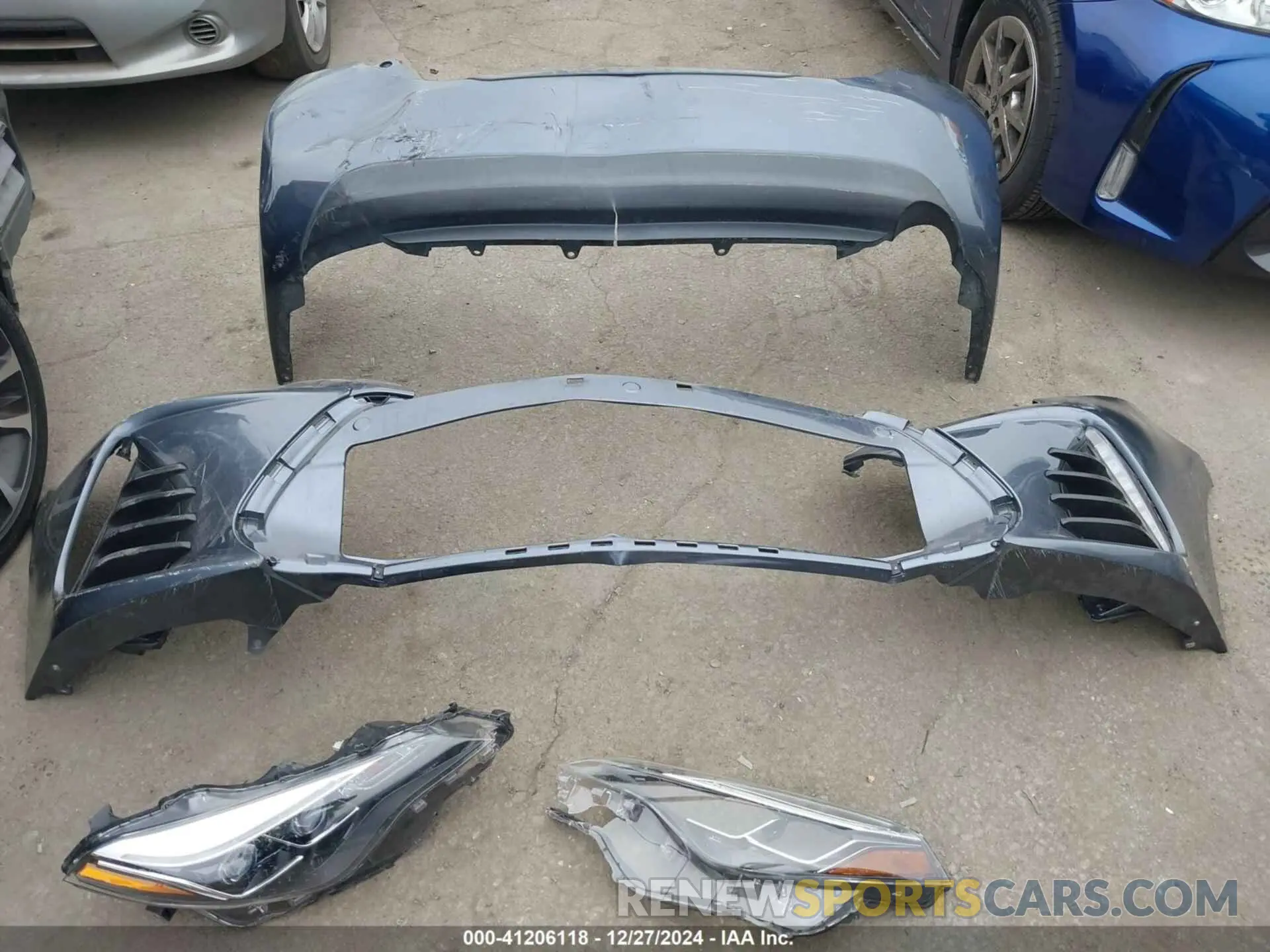 12 Photograph of a damaged car 5YFBURHEXKP918106 TOYOTA COROLLA 2019