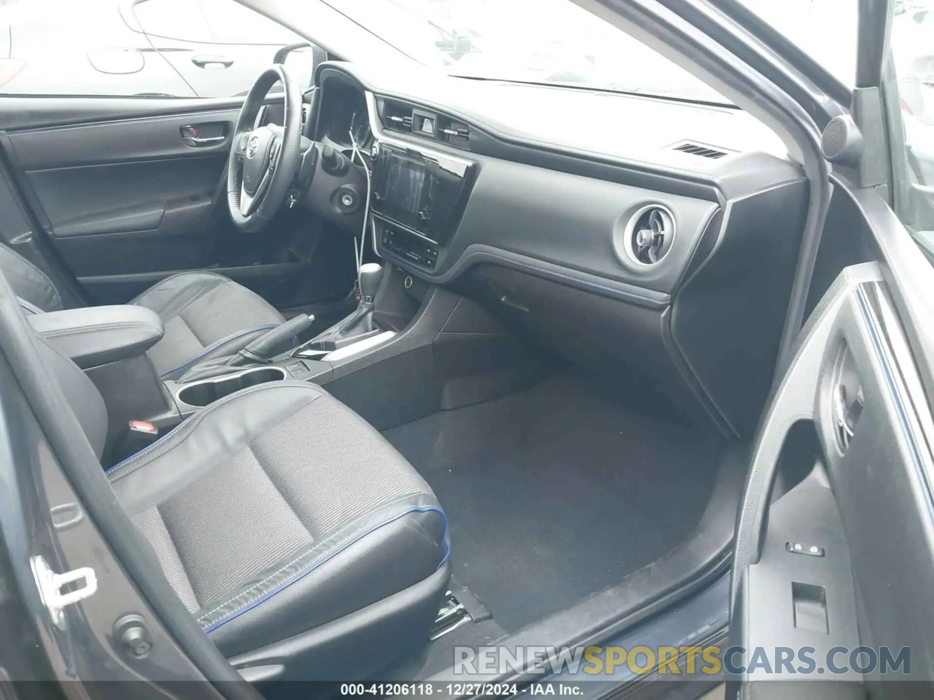 5 Photograph of a damaged car 5YFBURHEXKP918106 TOYOTA COROLLA 2019