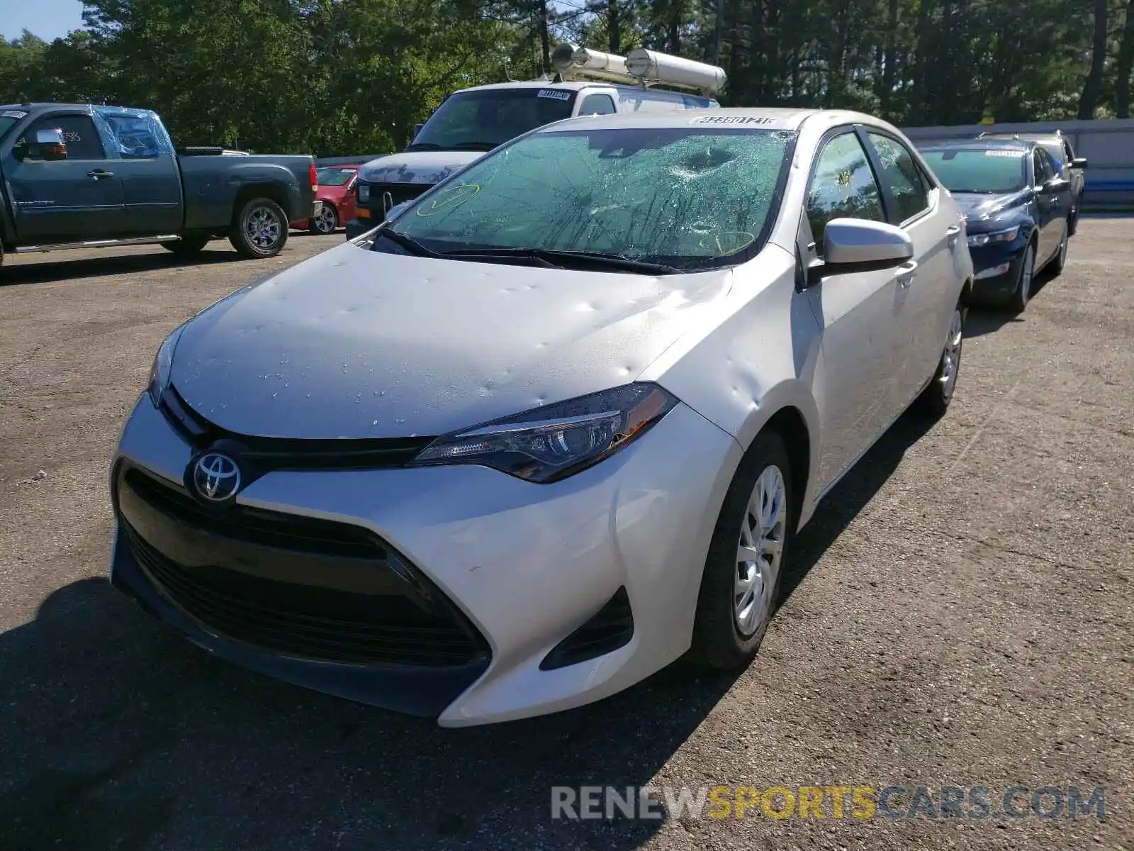 2 Photograph of a damaged car 5YFBURHEXKP920129 TOYOTA COROLLA 2019