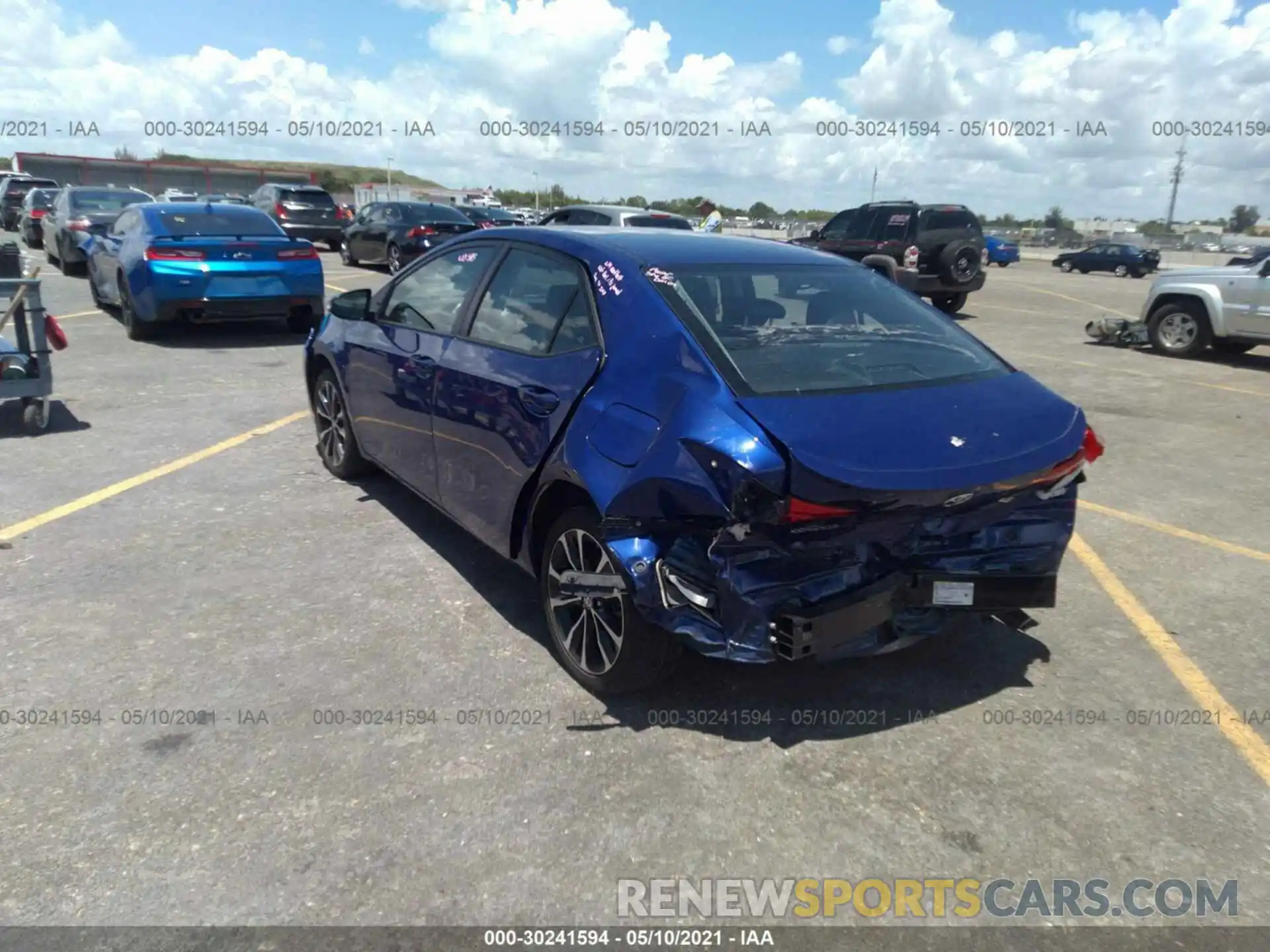 3 Photograph of a damaged car 5YFBURHEXKP921751 TOYOTA COROLLA 2019