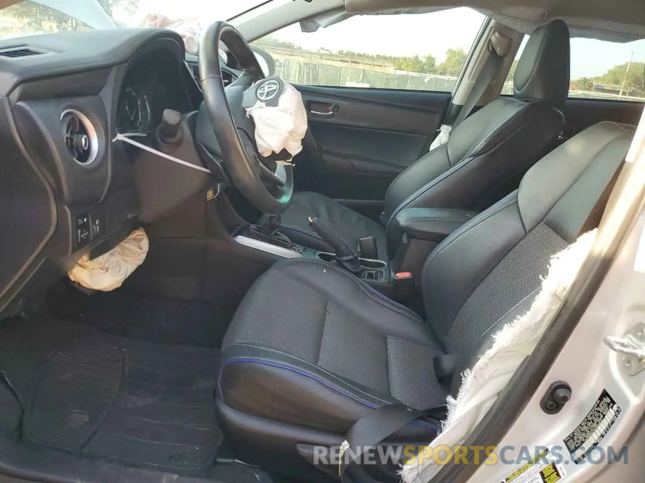 7 Photograph of a damaged car 5YFBURHEXKP922012 TOYOTA COROLLA 2019
