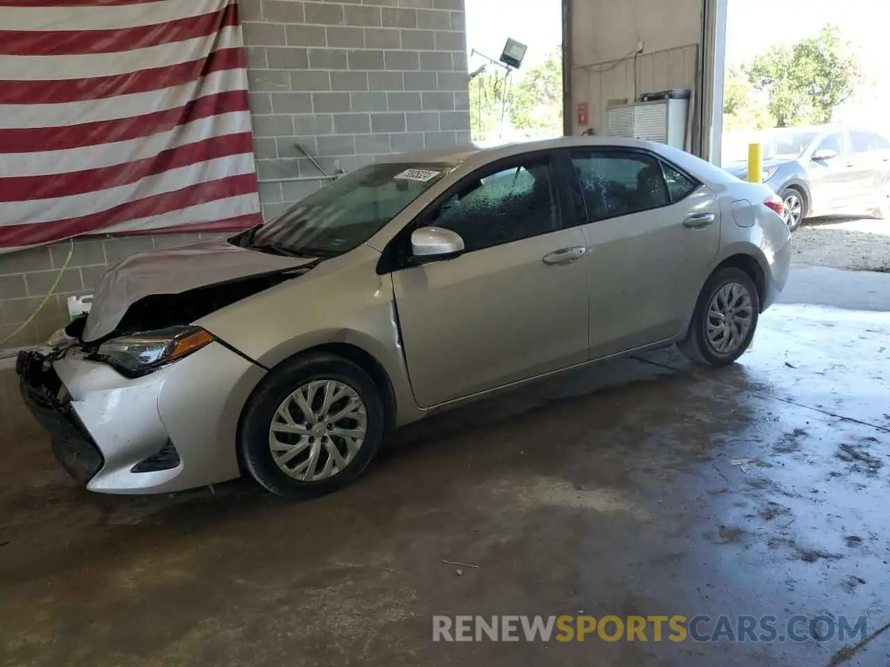 1 Photograph of a damaged car 5YFBURHEXKP922429 TOYOTA COROLLA 2019
