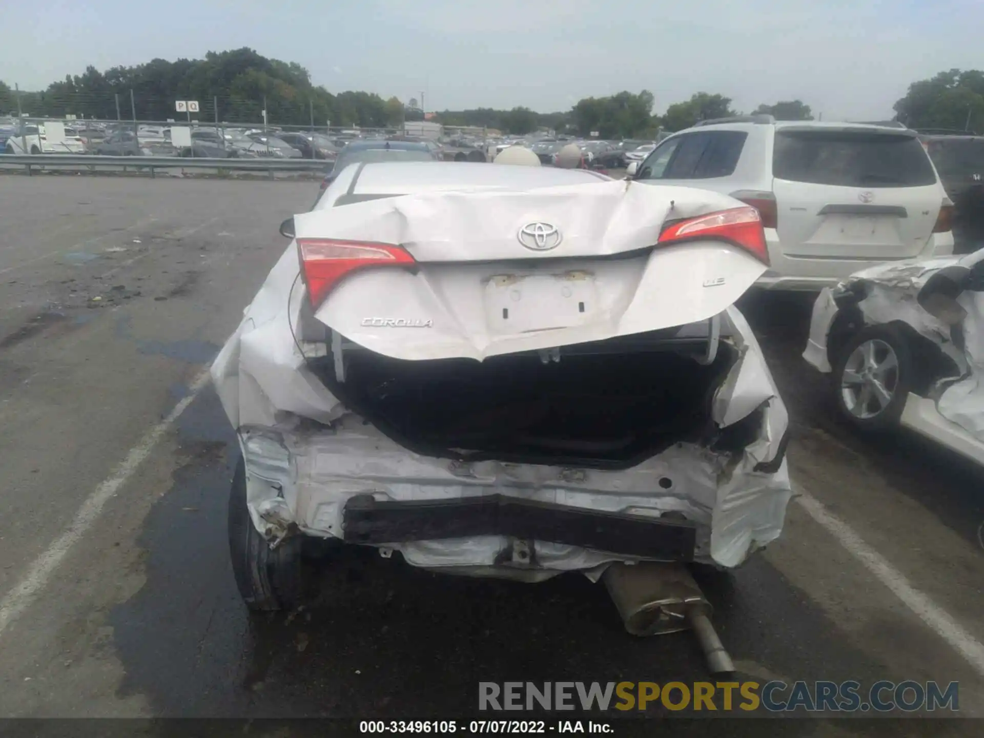 6 Photograph of a damaged car 5YFBURHEXKP922737 TOYOTA COROLLA 2019