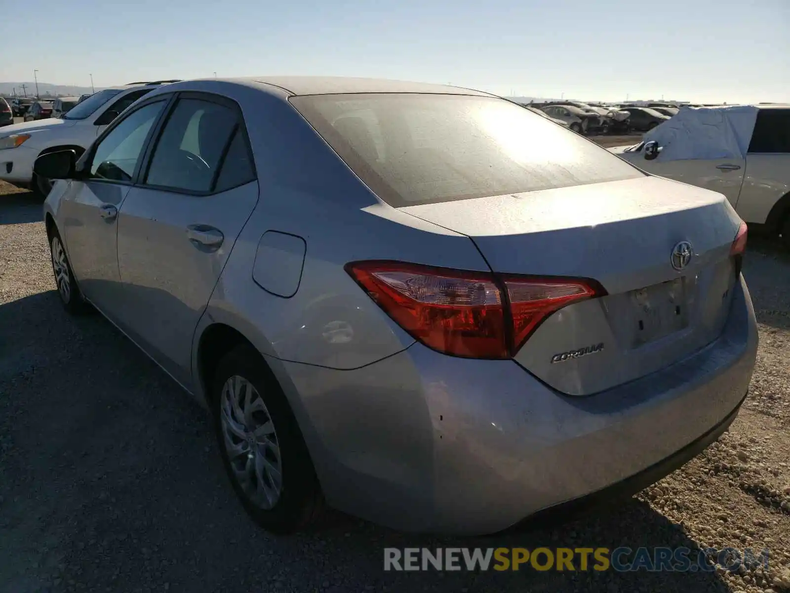 3 Photograph of a damaged car 5YFBURHEXKP925847 TOYOTA COROLLA 2019