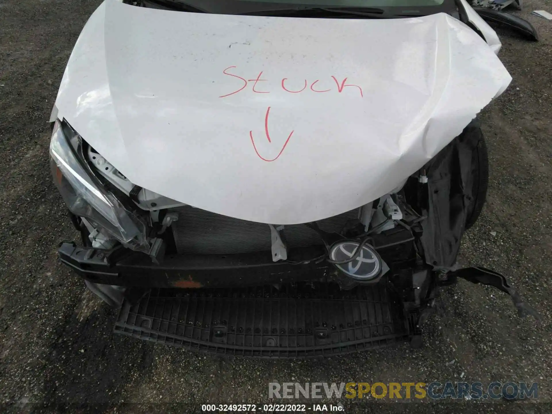 10 Photograph of a damaged car 5YFBURHEXKP925864 TOYOTA COROLLA 2019