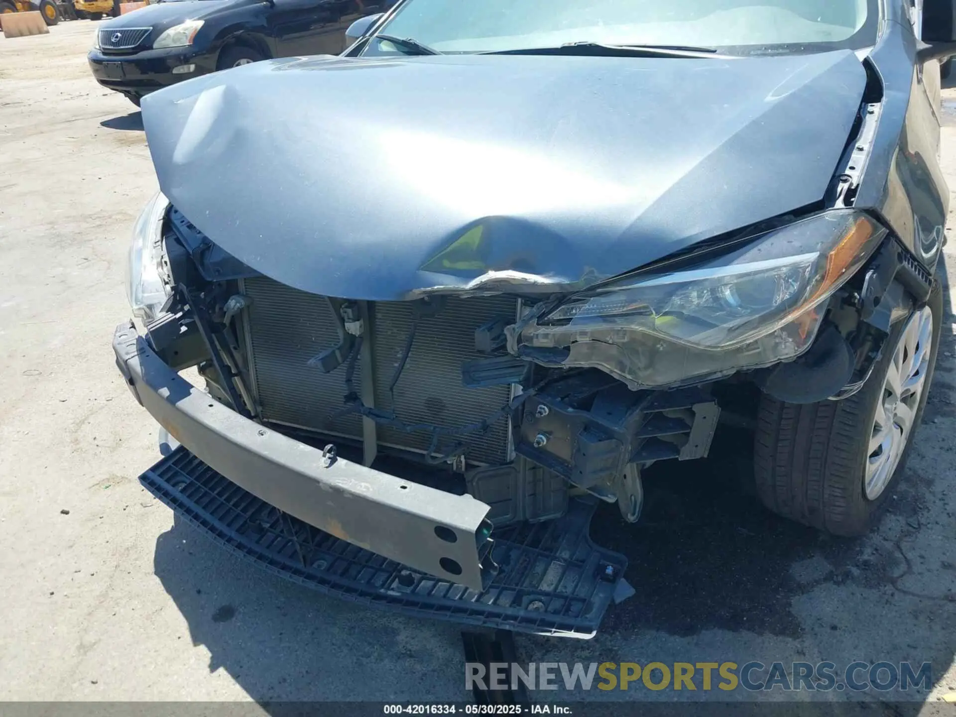 11 Photograph of a damaged car 5YFBURHEXKP926609 TOYOTA COROLLA 2019