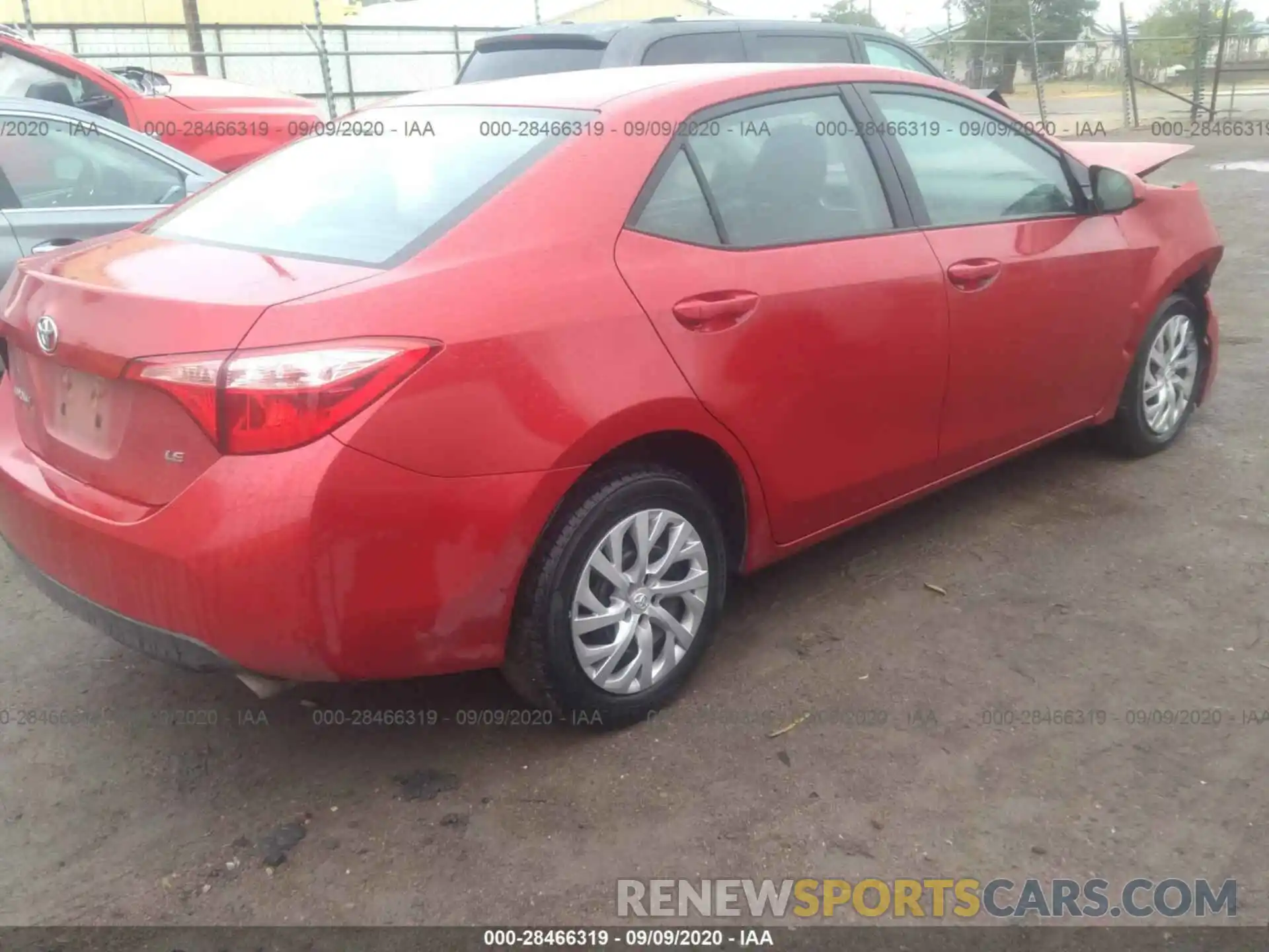 4 Photograph of a damaged car 5YFBURHEXKP926982 TOYOTA COROLLA 2019