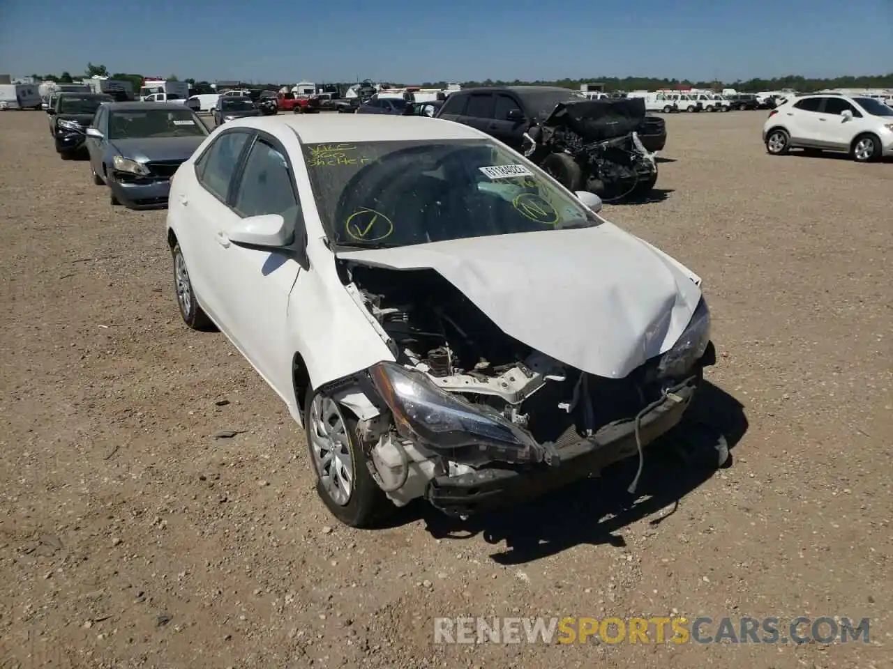 1 Photograph of a damaged car 5YFBURHEXKP927629 TOYOTA COROLLA 2019