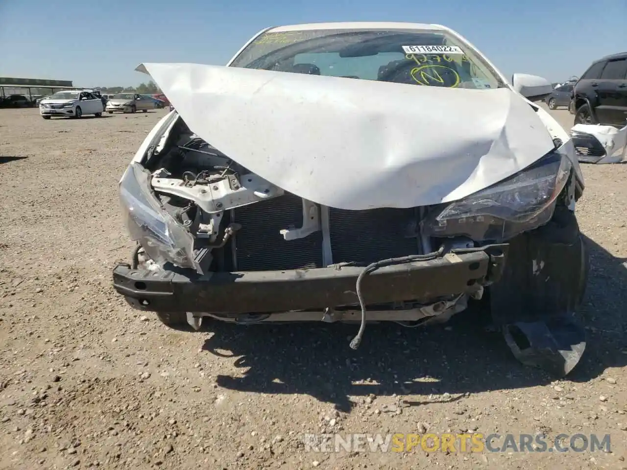 9 Photograph of a damaged car 5YFBURHEXKP927629 TOYOTA COROLLA 2019