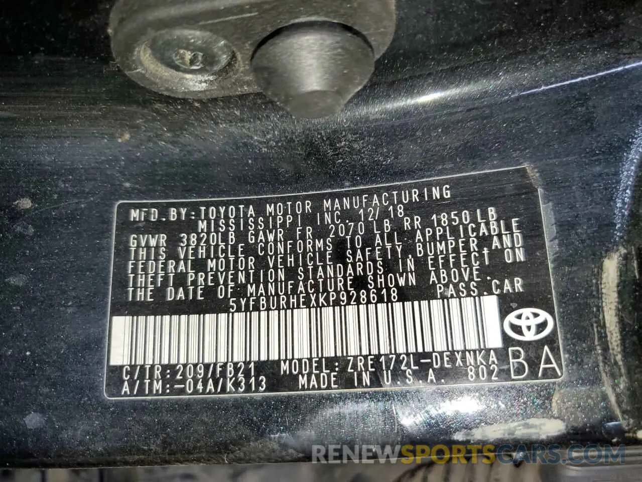 12 Photograph of a damaged car 5YFBURHEXKP928618 TOYOTA COROLLA 2019