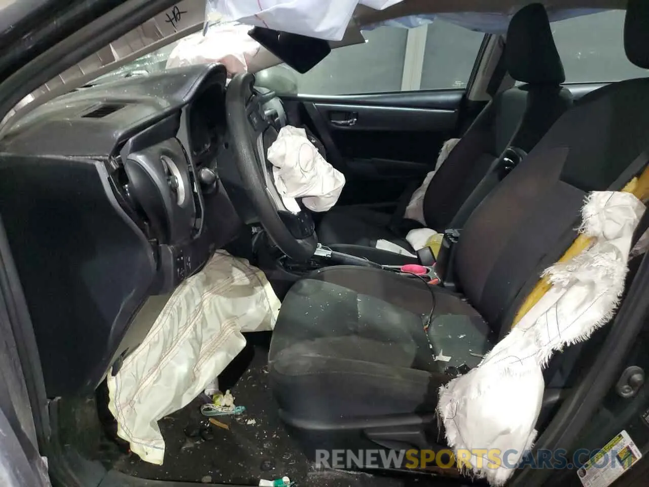 7 Photograph of a damaged car 5YFBURHEXKP928618 TOYOTA COROLLA 2019
