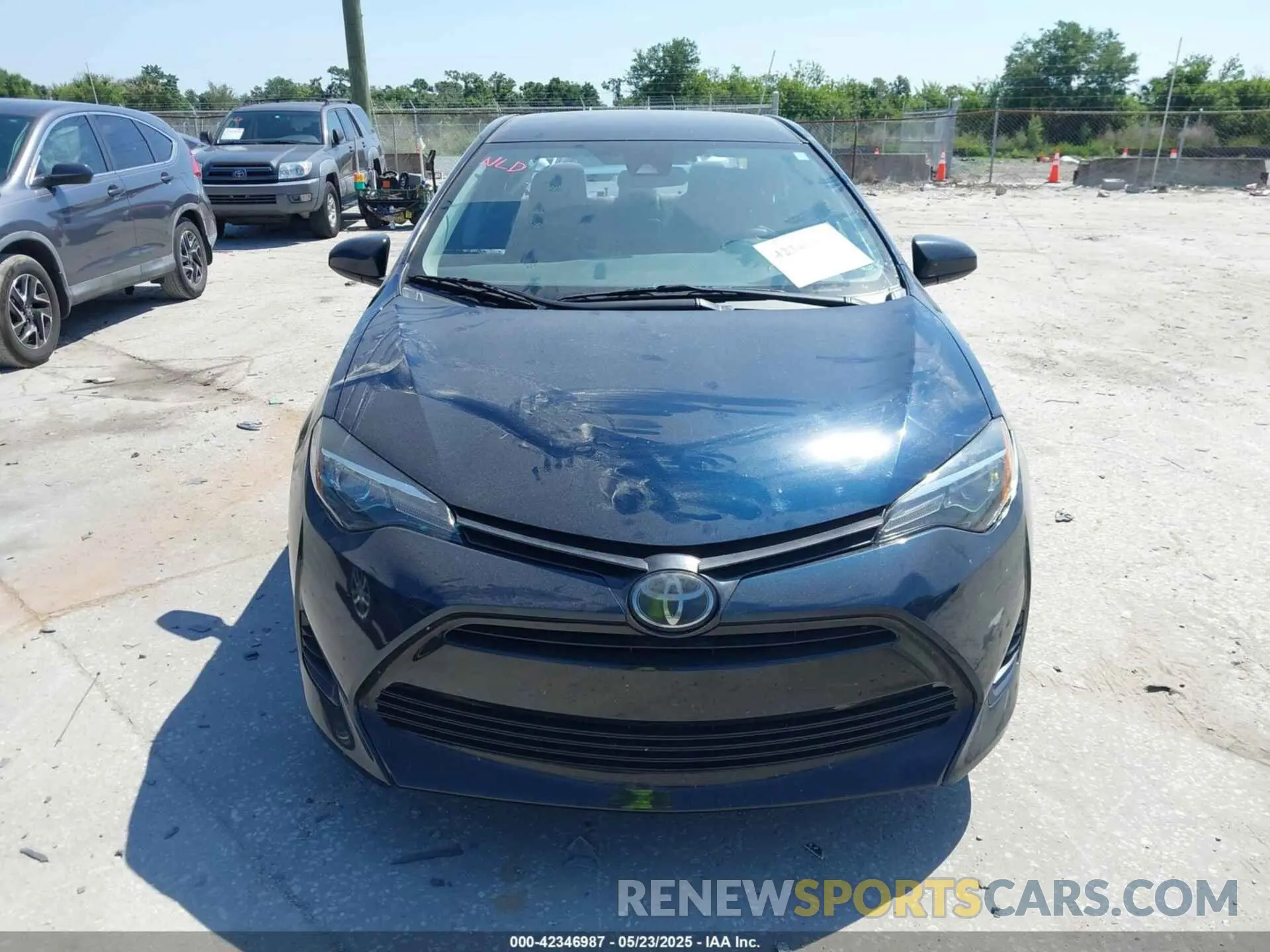 12 Photograph of a damaged car 5YFBURHEXKP929493 TOYOTA COROLLA 2019