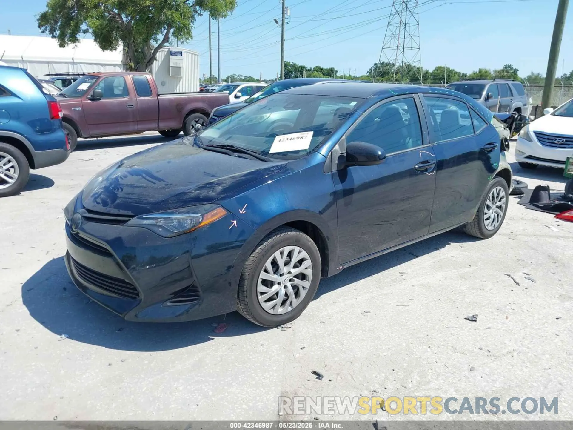 2 Photograph of a damaged car 5YFBURHEXKP929493 TOYOTA COROLLA 2019