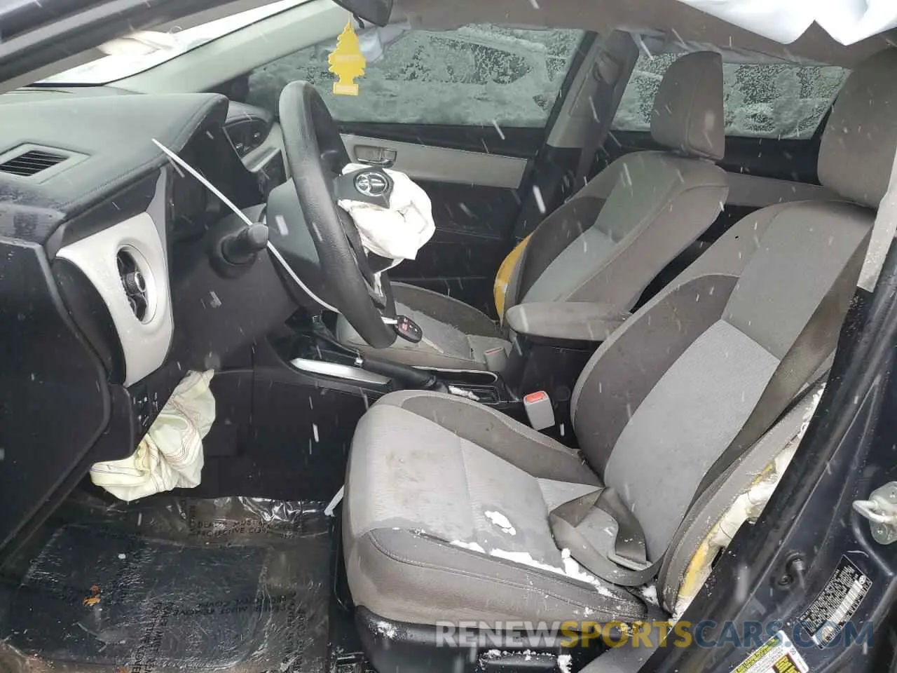 7 Photograph of a damaged car 5YFBURHEXKP930143 TOYOTA COROLLA 2019