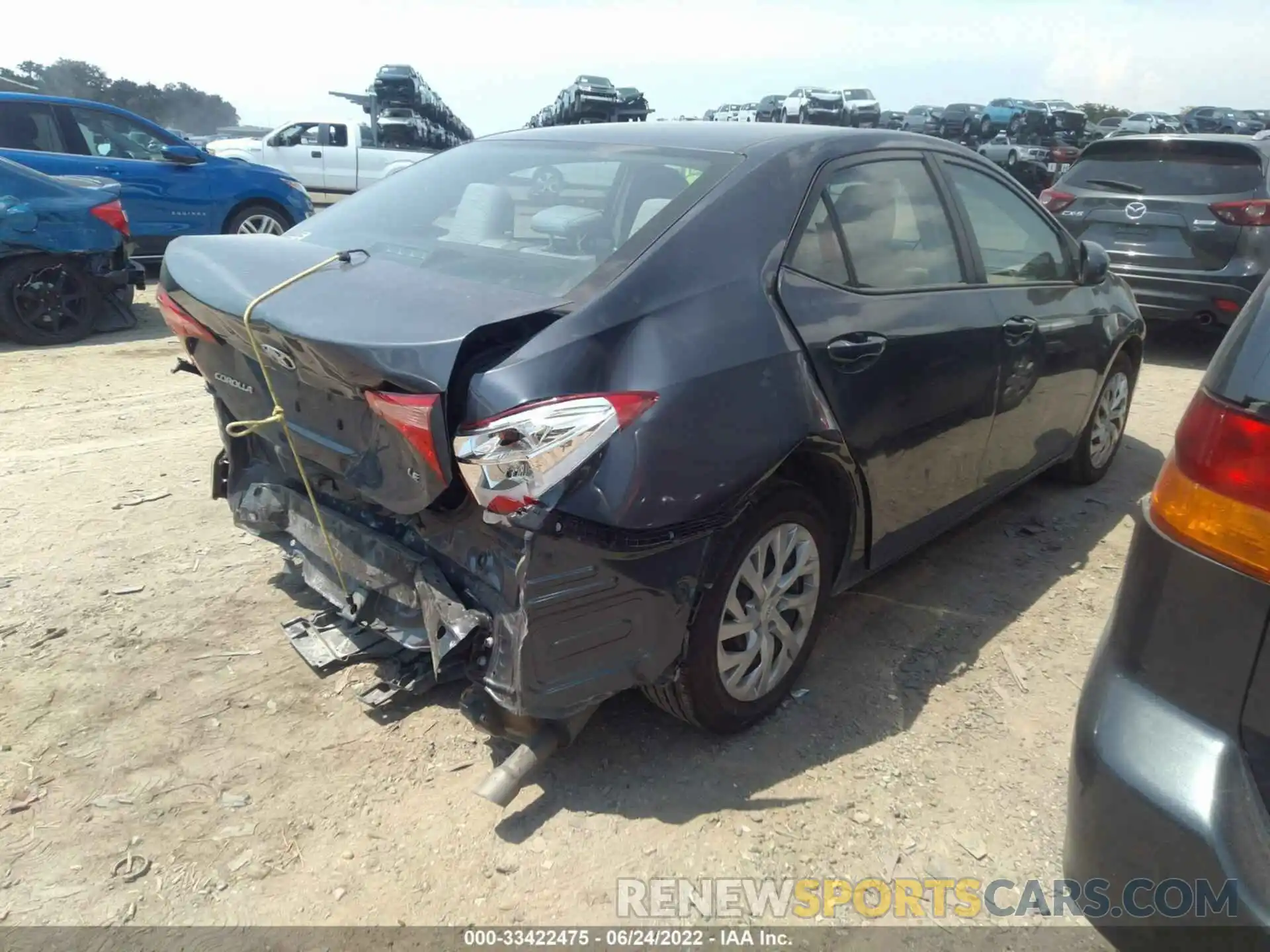 4 Photograph of a damaged car 5YFBURHEXKP931437 TOYOTA COROLLA 2019