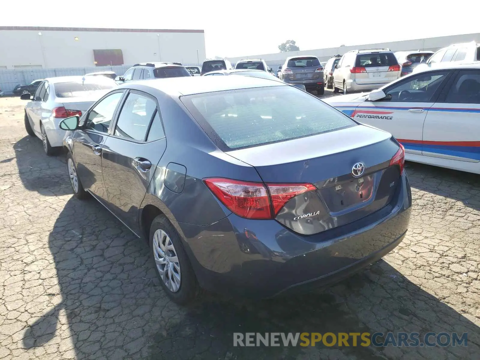 3 Photograph of a damaged car 5YFBURHEXKP932670 TOYOTA COROLLA 2019