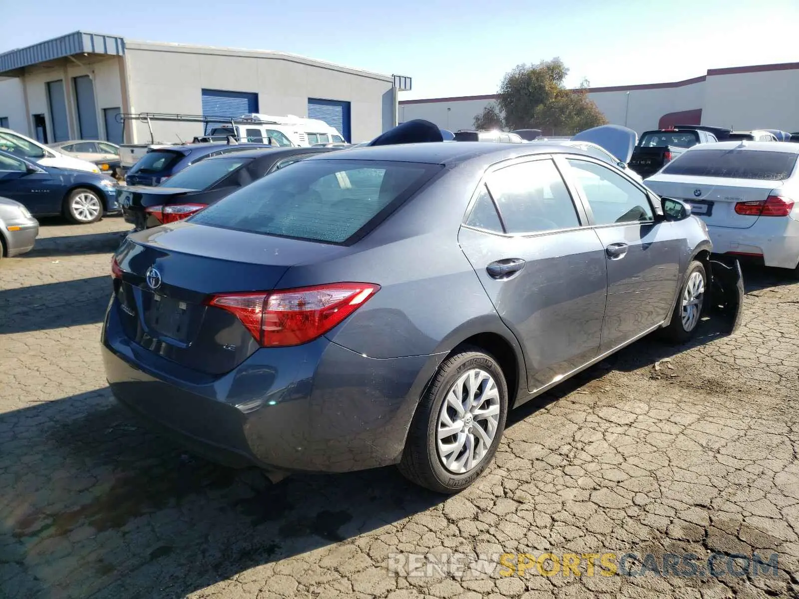 4 Photograph of a damaged car 5YFBURHEXKP932670 TOYOTA COROLLA 2019