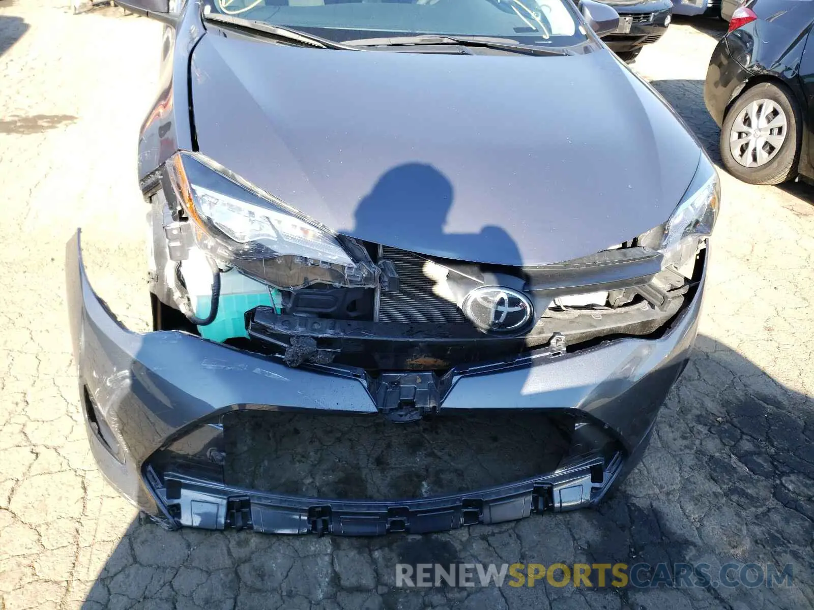 9 Photograph of a damaged car 5YFBURHEXKP932670 TOYOTA COROLLA 2019