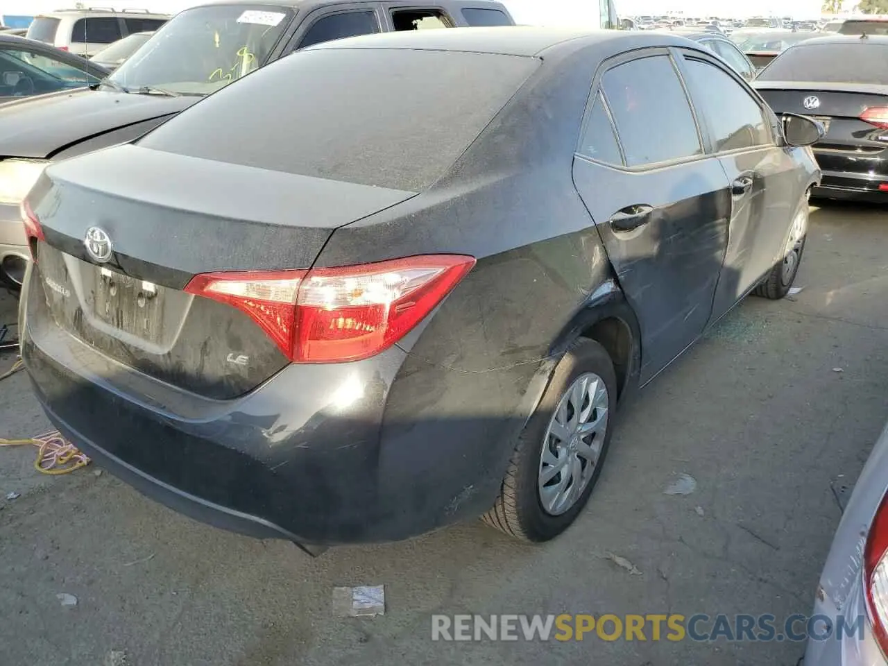 3 Photograph of a damaged car 5YFBURHEXKP934158 TOYOTA COROLLA 2019