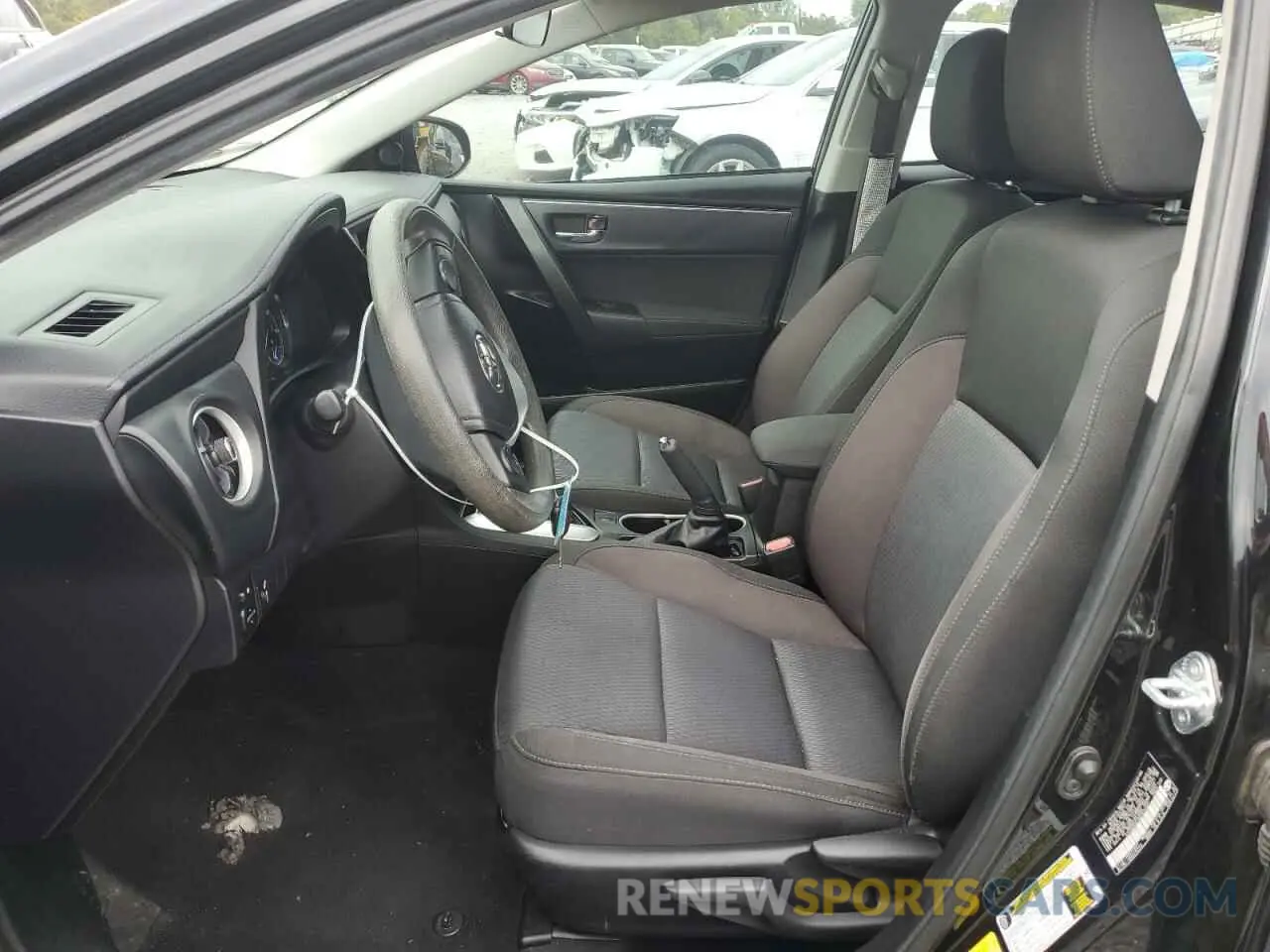 7 Photograph of a damaged car 5YFBURHEXKP934483 TOYOTA COROLLA 2019