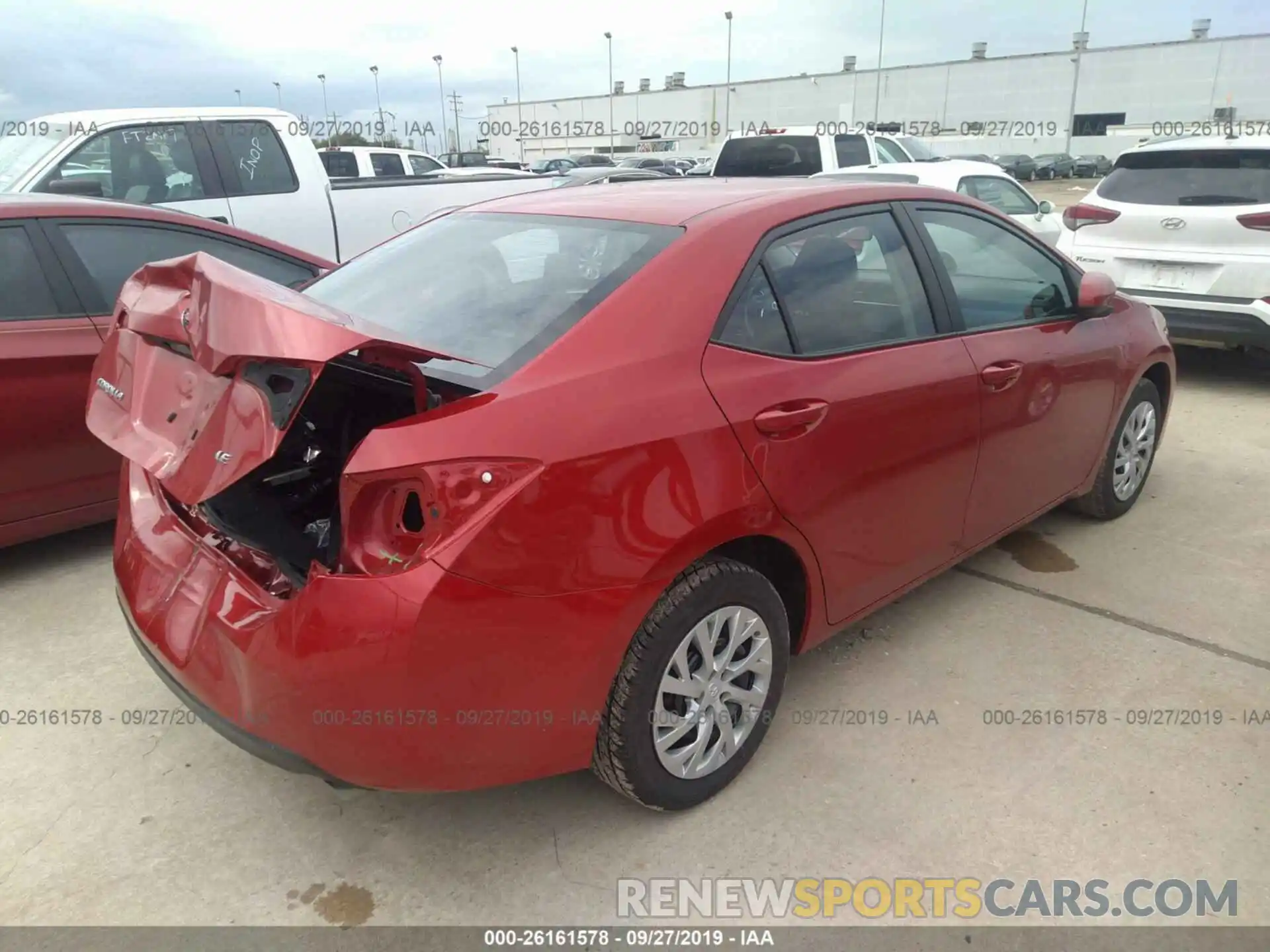 4 Photograph of a damaged car 5YFBURHEXKP934631 TOYOTA COROLLA 2019