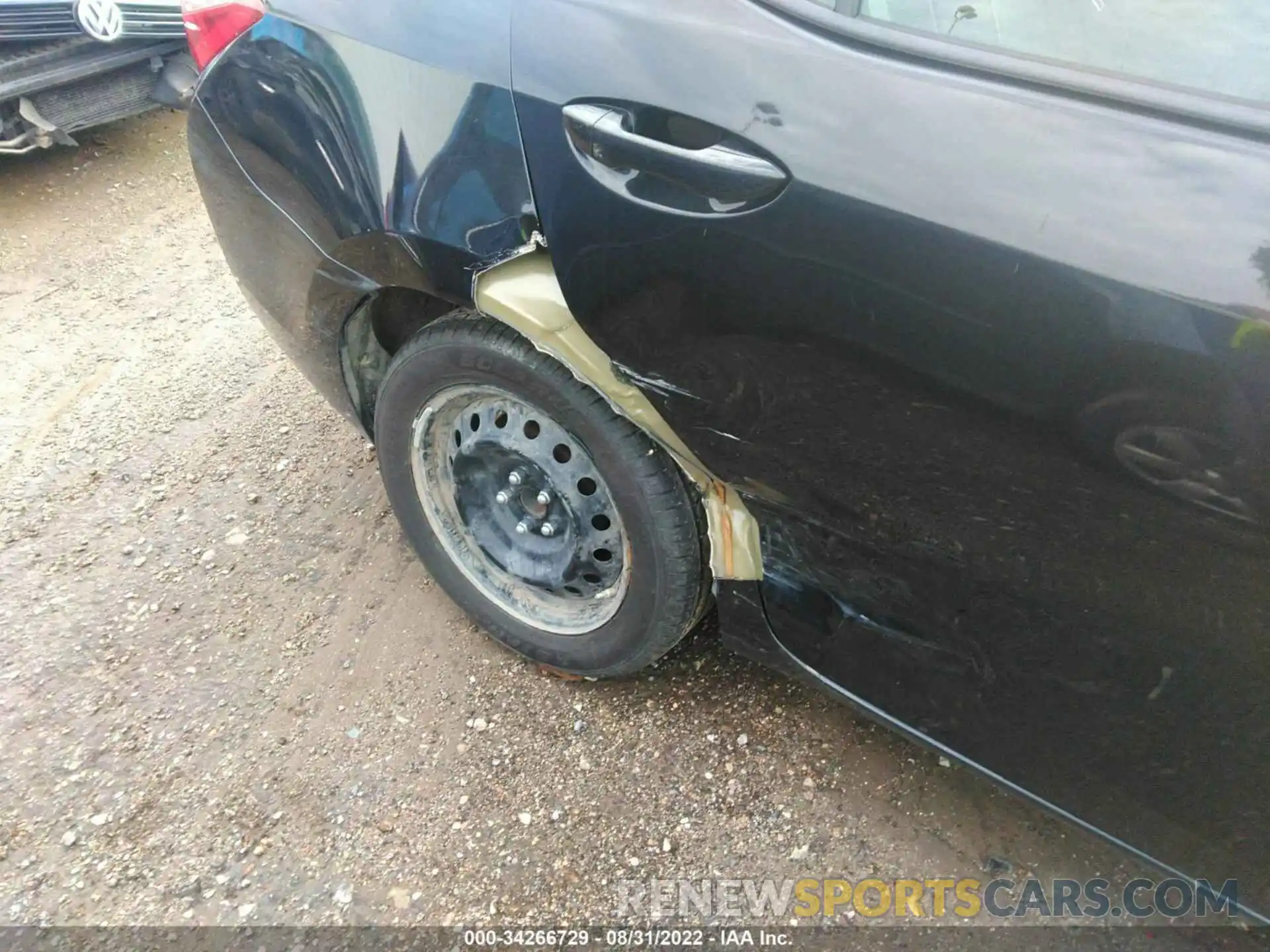 6 Photograph of a damaged car 5YFBURHEXKP935181 TOYOTA COROLLA 2019