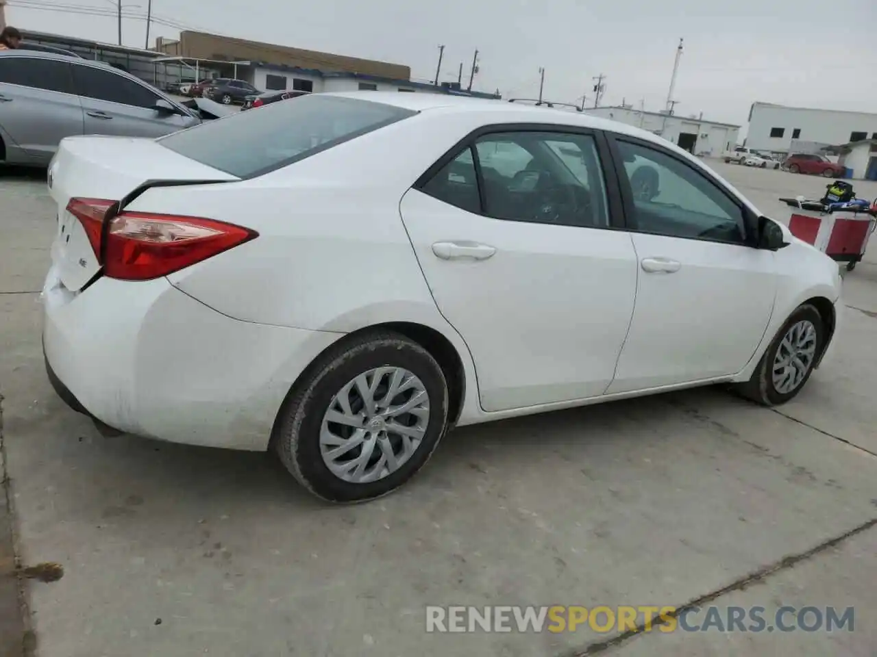 3 Photograph of a damaged car 5YFBURHEXKP936721 TOYOTA COROLLA 2019